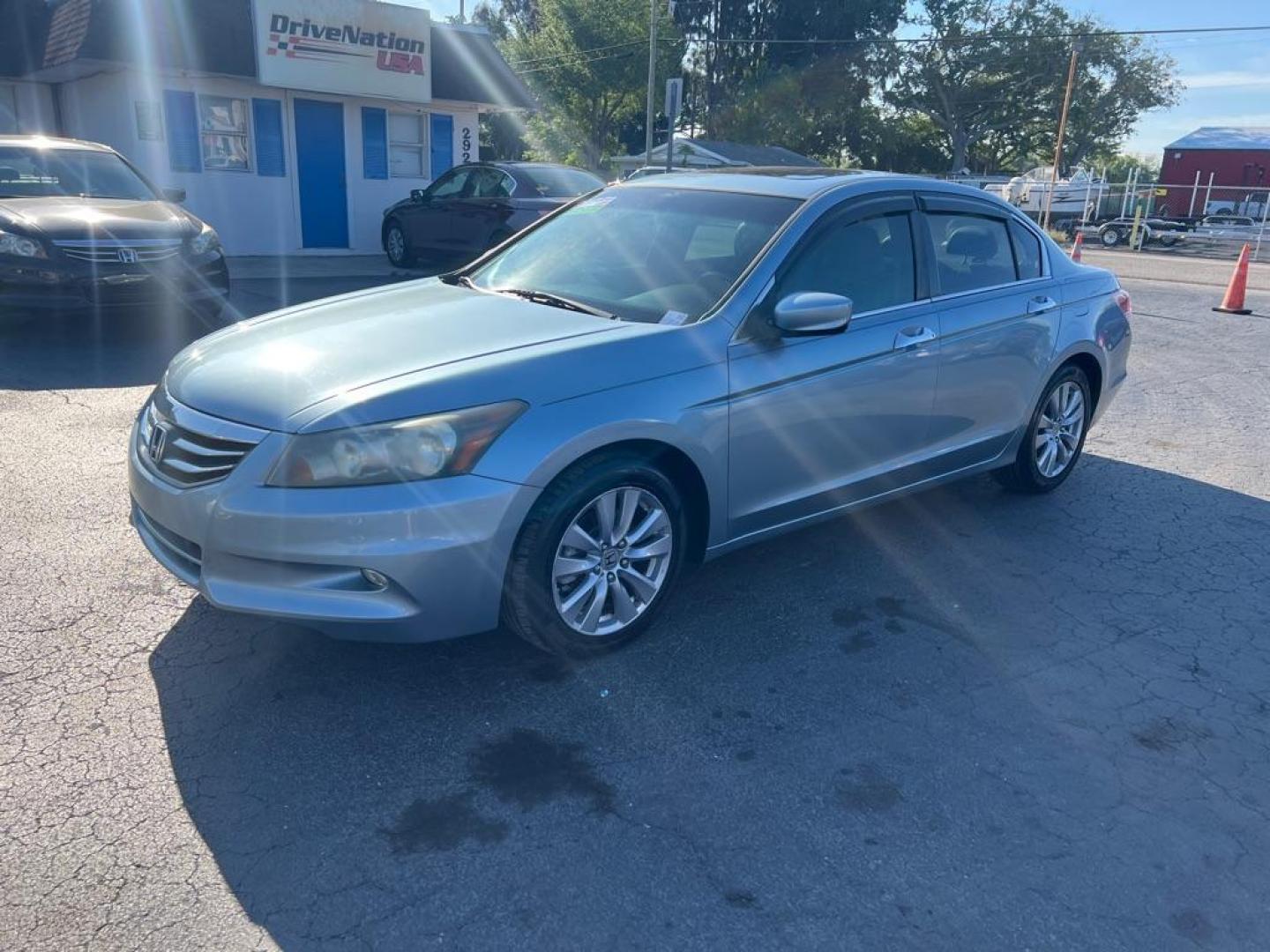 2011 BLUE HONDA ACCORD EXL (1HGCP3F85BA) with an 3.5L engine, Automatic transmission, located at 2929 9th St. West, Bradenton, 34205, (941) 242-2810, 27.473591, -82.570679 - Photo#3