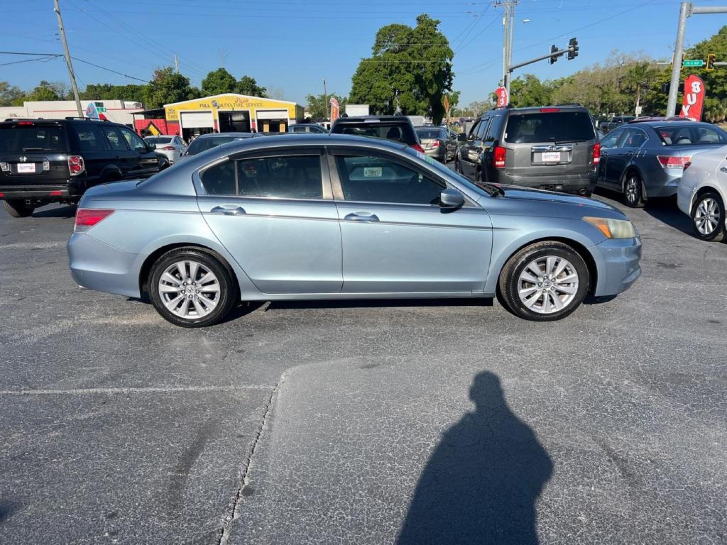 2011 BLUE HONDA ACCORD EXL (1HGCP3F85BA) with an 3.5L engine, Automatic transmission, located at 2929 9th St. West, Bradenton, 34205, (941) 242-2810, 27.473591, -82.570679 - Photo#8