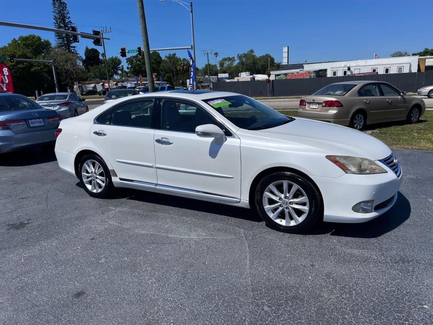 2011 WHITE LEXUS ES 350 (JTHBK1EG4B2) with an 3.5L engine, Automatic transmission, located at 2929 9th St. West, Bradenton, 34205, (941) 242-2810, 27.473591, -82.570679 - Photo#0