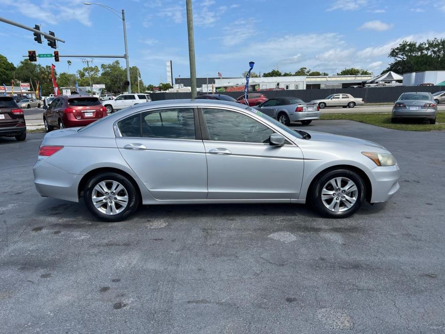 2011 SILVER HONDA ACCORD LXP (1HGCP2F49BA) with an 2.4L engine, Automatic transmission, located at 2929 9th St. West, Bradenton, 34205, (941) 242-2810, 27.473591, -82.570679 - Photo#7