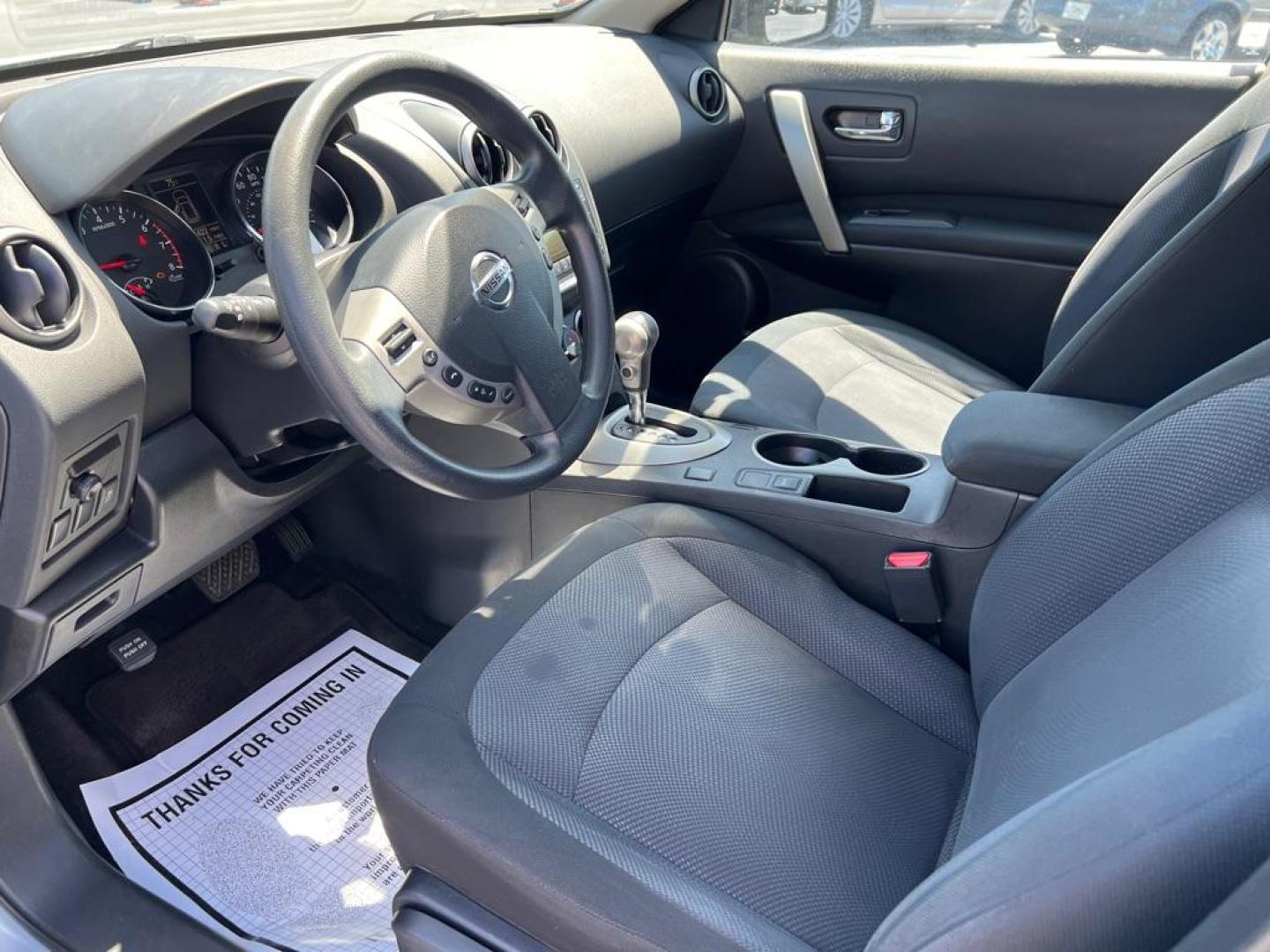 2013 SILVER NISSAN ROGUE S (JN8AS5MT6DW) with an 2.5L engine, Continuously Variable transmission, located at 2929 9th St. West, Bradenton, 34205, (941) 242-2810, 27.473591, -82.570679 - Photo#9