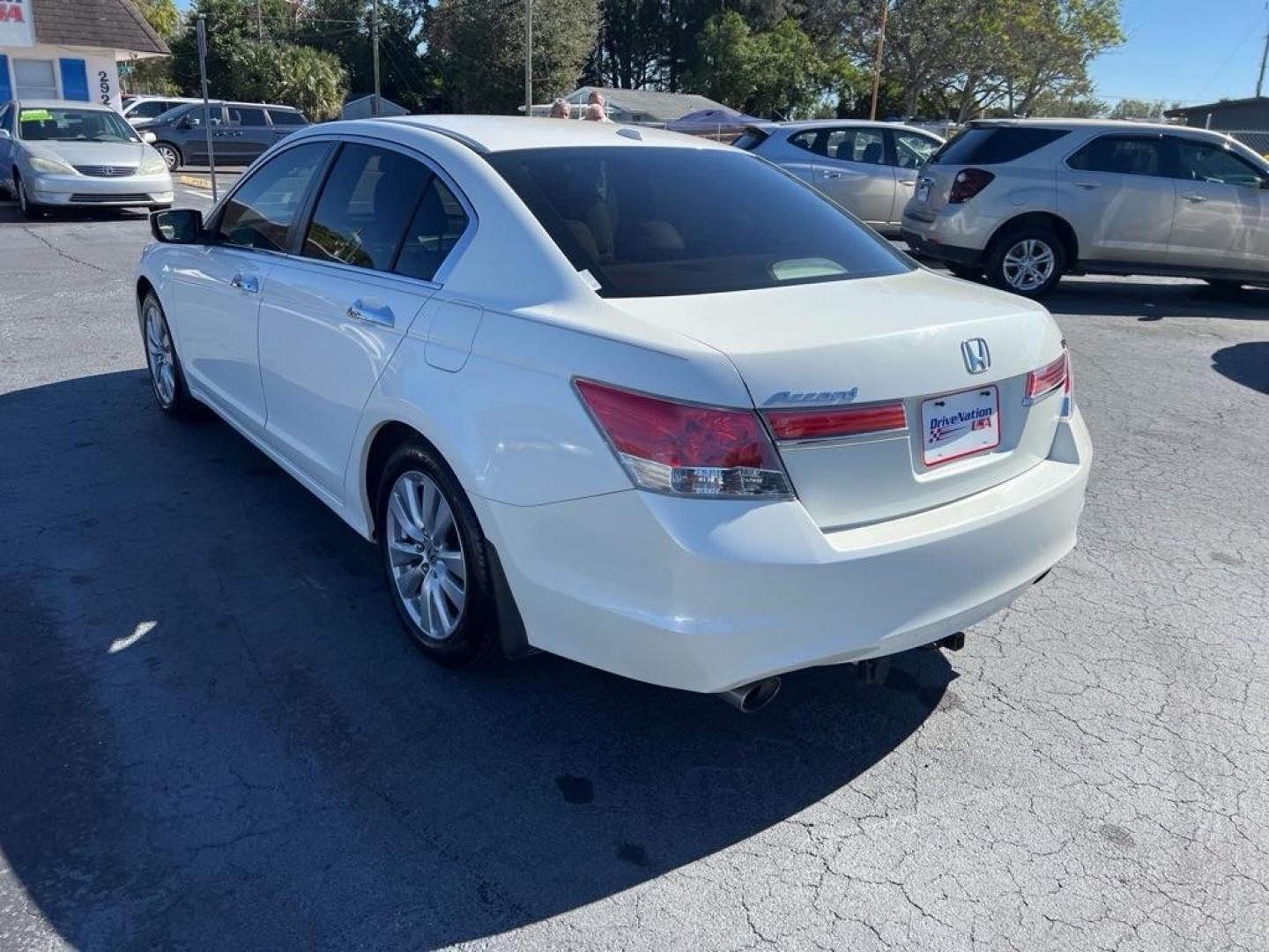 2011 WHITE HONDA ACCORD SE (1HGCP2F64BA) with an 2.4L engine, Automatic transmission, located at 2929 9th St. West, Bradenton, 34205, (941) 242-2810, 27.473591, -82.570679 - Photo#10