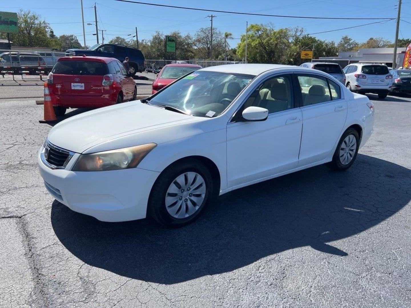 2011 WHITE HONDA ACCORD SE (1HGCP2F64BA) with an 2.4L engine, Automatic transmission, located at 2929 9th St. West, Bradenton, 34205, (941) 242-2810, 27.473591, -82.570679 - Photo#3