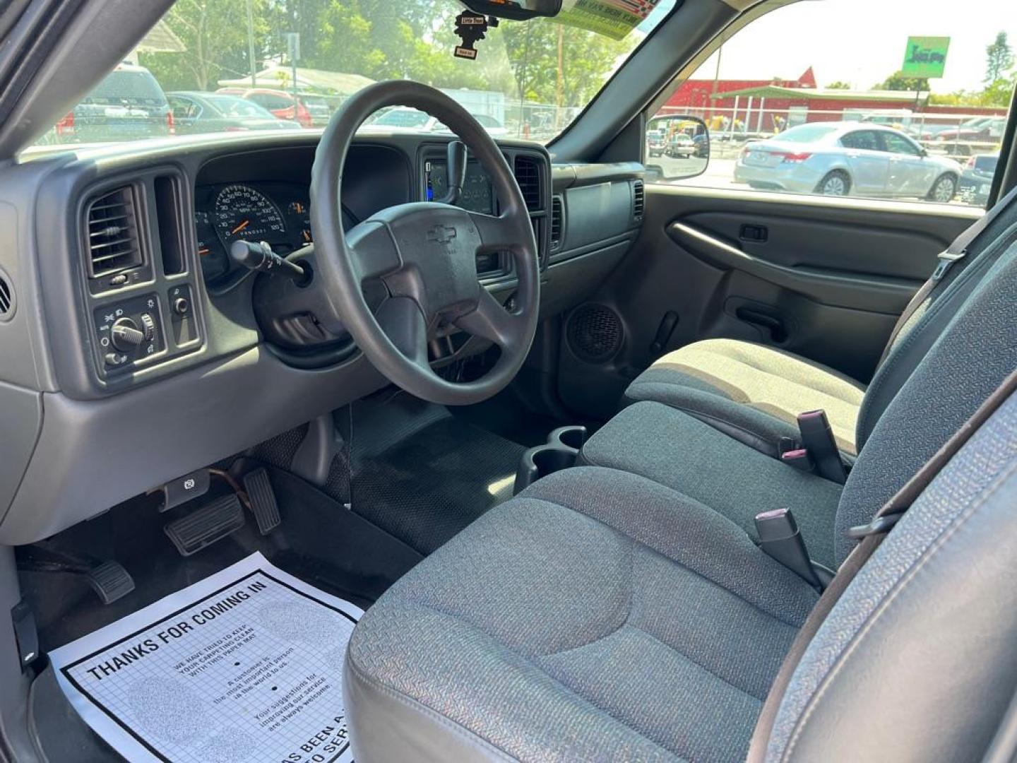 2007 SILVER CHEVROLET SILVERADO 1500 CLASSIC (1GCEC19X17Z) with an 4.3L engine, Automatic transmission, located at 2929 9th St. West, Bradenton, 34205, (941) 242-2810, 27.473591, -82.570679 - Photo#10