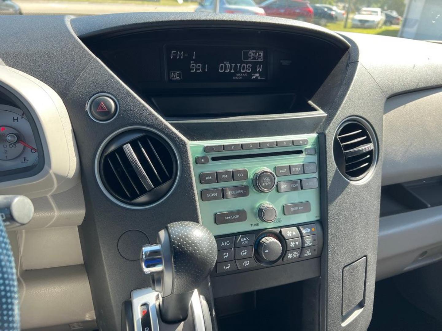 2011 BLACK HONDA PILOT LX (5FNYF3H20BB) with an 3.5L engine, Automatic transmission, located at 2929 9th St. West, Bradenton, 34205, (941) 242-2810, 27.473591, -82.570679 - Photo#13