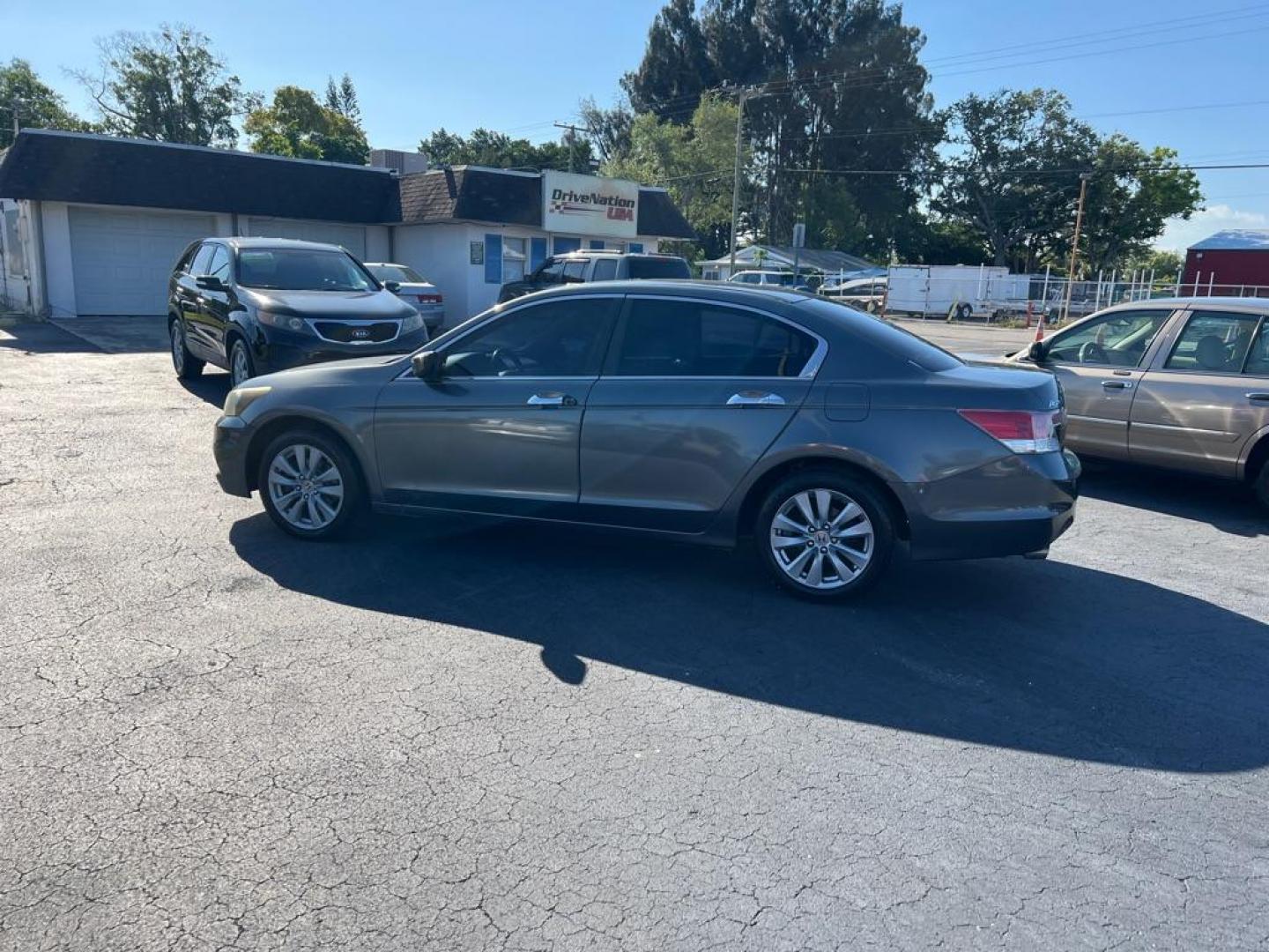 2011 GRAY HONDA ACCORD EXL (5KBCP3F85BB) with an 3.5L engine, Automatic transmission, located at 2929 9th St. West, Bradenton, 34205, (941) 242-2810, 27.473591, -82.570679 - Thanks for inquring into DriveNation USA! All vehicles listed can be viewed at www.drivenationusa.com for vehicle history reports and additonal info. We cannot quote any terms such as down payments or monthly payments without an application. You can apply directly at www.drivenationusa.com or by con - Photo#4