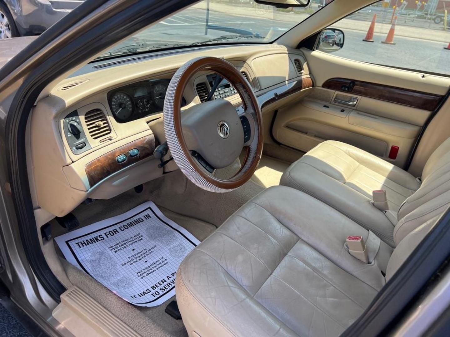 2006 TAN MERCURY GRAND MARQUIS LS (2MEFM75VX6X) with an 4.6L engine, Automatic transmission, located at 2929 9th St. West, Bradenton, 34205, (941) 242-2810, 27.473591, -82.570679 - Photo#9