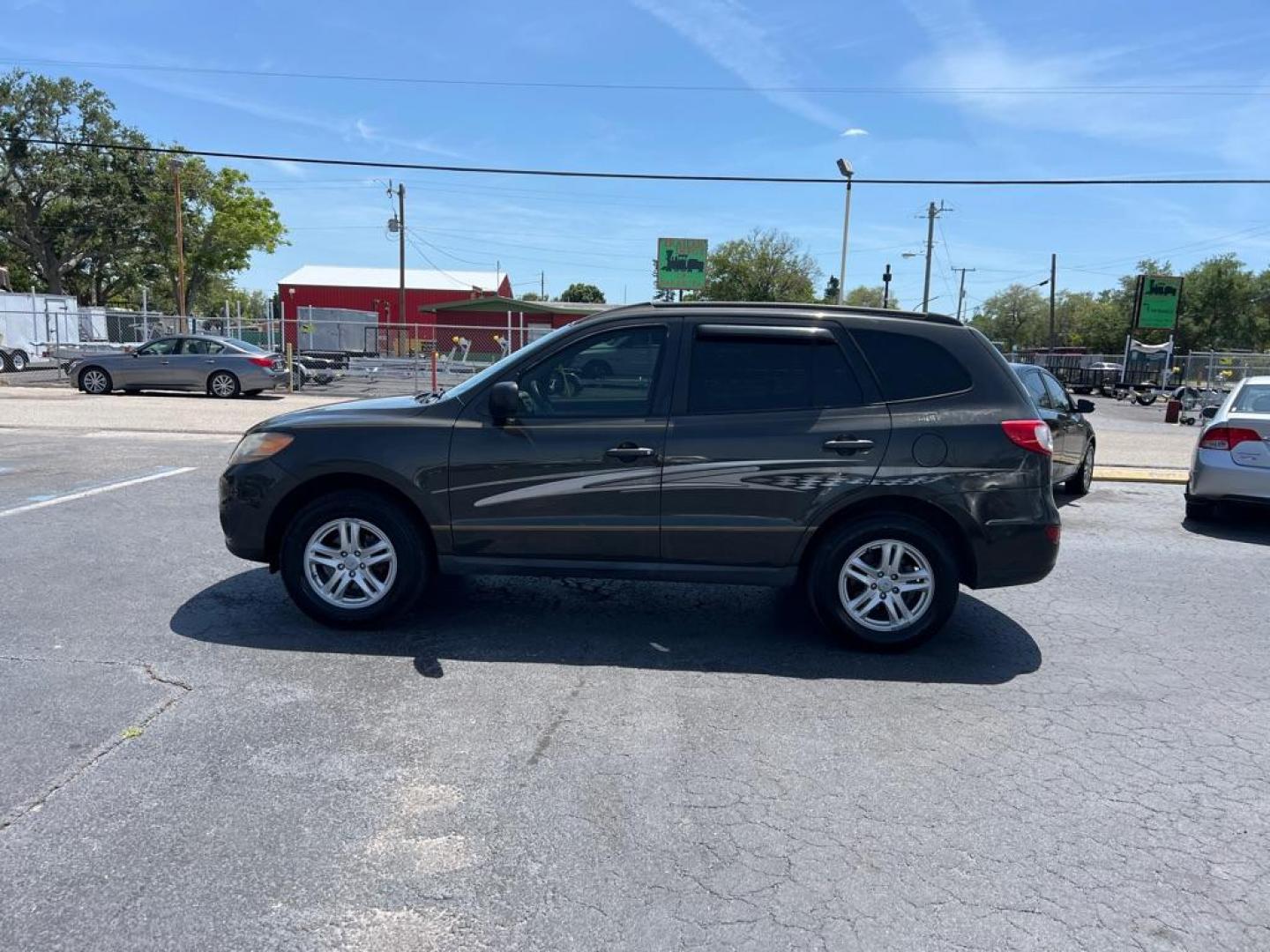 2010 BLACK HYUNDAI SANTA FE GLS (5NMSG3AB8AH) with an 2.4L engine, Automatic transmission, located at 2929 9th St. West, Bradenton, 34205, (941) 242-2810, 27.473591, -82.570679 - Thanks for inquring into DriveNation USA! All vehicles listed can be viewed at www.drivenationusa.com for vehicle history reports and additonal info. We cannot quote any terms such as down payments or monthly payments without an application. You can apply directly at www.drivenationusa.com or by con - Photo#4