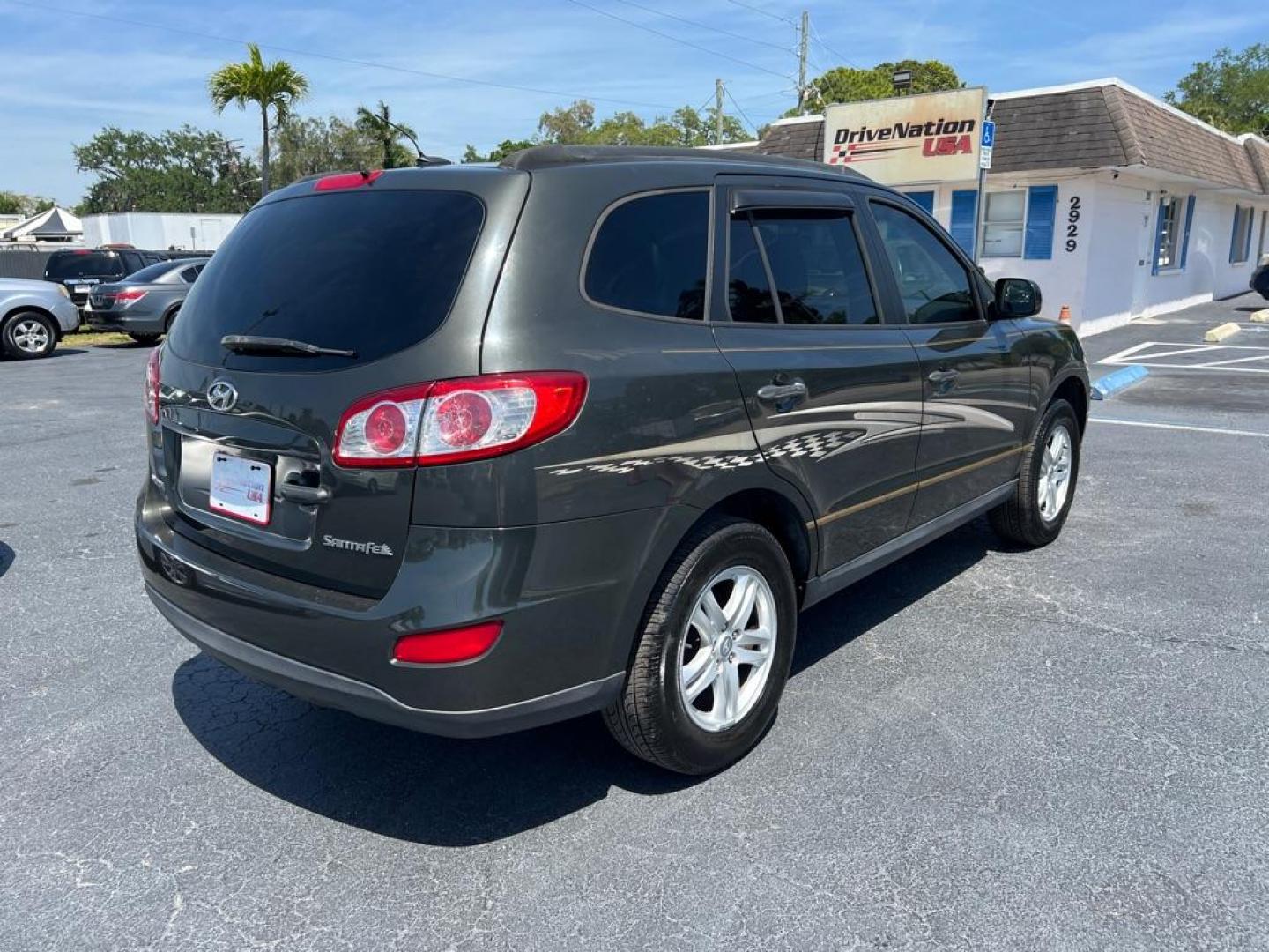 2010 BLACK HYUNDAI SANTA FE GLS (5NMSG3AB8AH) with an 2.4L engine, Automatic transmission, located at 2929 9th St. West, Bradenton, 34205, (941) 242-2810, 27.473591, -82.570679 - Thanks for inquring into DriveNation USA! All vehicles listed can be viewed at www.drivenationusa.com for vehicle history reports and additonal info. We cannot quote any terms such as down payments or monthly payments without an application. You can apply directly at www.drivenationusa.com or by con - Photo#7