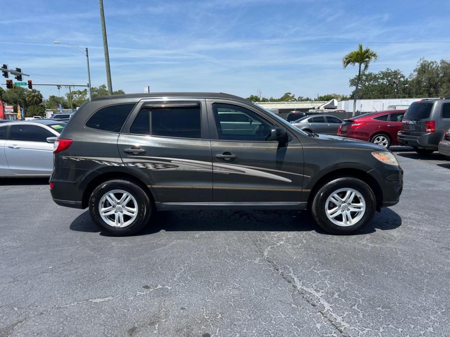 2010 BLACK HYUNDAI SANTA FE GLS (5NMSG3AB8AH) with an 2.4L engine, Automatic transmission, located at 2929 9th St. West, Bradenton, 34205, (941) 242-2810, 27.473591, -82.570679 - Thanks for inquring into DriveNation USA! All vehicles listed can be viewed at www.drivenationusa.com for vehicle history reports and additonal info. We cannot quote any terms such as down payments or monthly payments without an application. You can apply directly at www.drivenationusa.com or by con - Photo#8