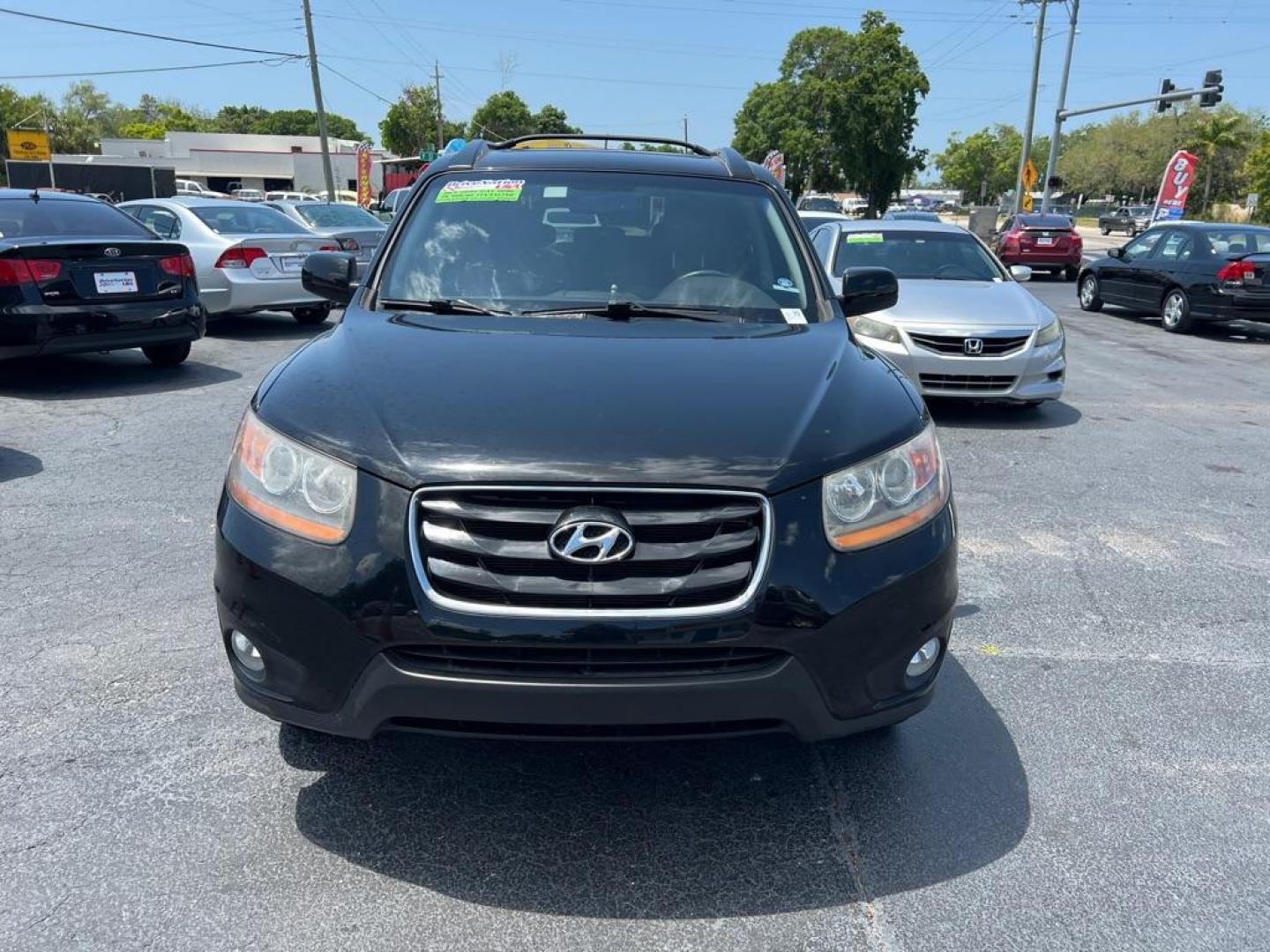 2010 BLACK HYUNDAI SANTA FE SE (5NMSH4AG5AH) with an 3.5L engine, Automatic transmission, located at 2929 9th St. West, Bradenton, 34205, (941) 242-2810, 27.473591, -82.570679 - Photo#2