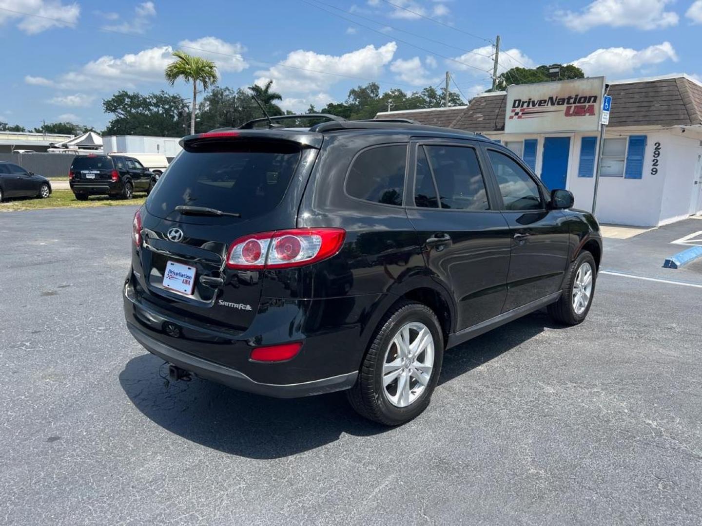 2010 BLACK HYUNDAI SANTA FE SE (5NMSH4AG5AH) with an 3.5L engine, Automatic transmission, located at 2929 9th St. West, Bradenton, 34205, (941) 242-2810, 27.473591, -82.570679 - Photo#6