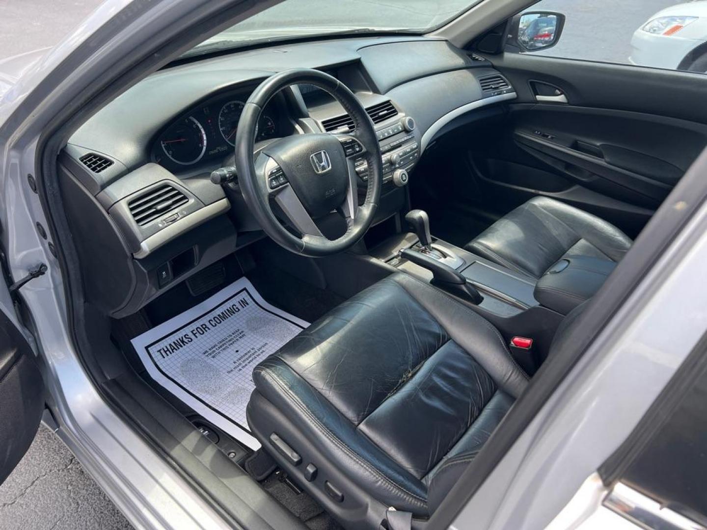 2011 SILVER HONDA ACCORD SE (1HGCP2F67BA) with an 2.4L engine, Automatic transmission, located at 2929 9th St. West, Bradenton, 34205, (941) 242-2810, 27.473591, -82.570679 - Photo#9