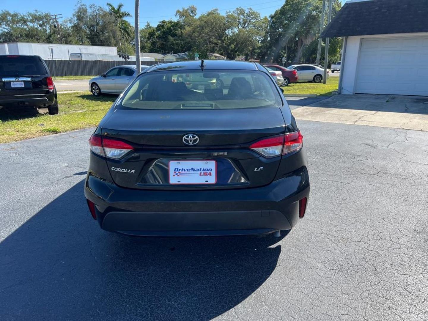 2020 BLACK TOYOTA COROLLA LE (JTDEPRAE5LJ) with an 1.8L engine, Continuously Variable transmission, located at 2929 9th St. West, Bradenton, 34205, (941) 242-2810, 27.473591, -82.570679 - Photo#7