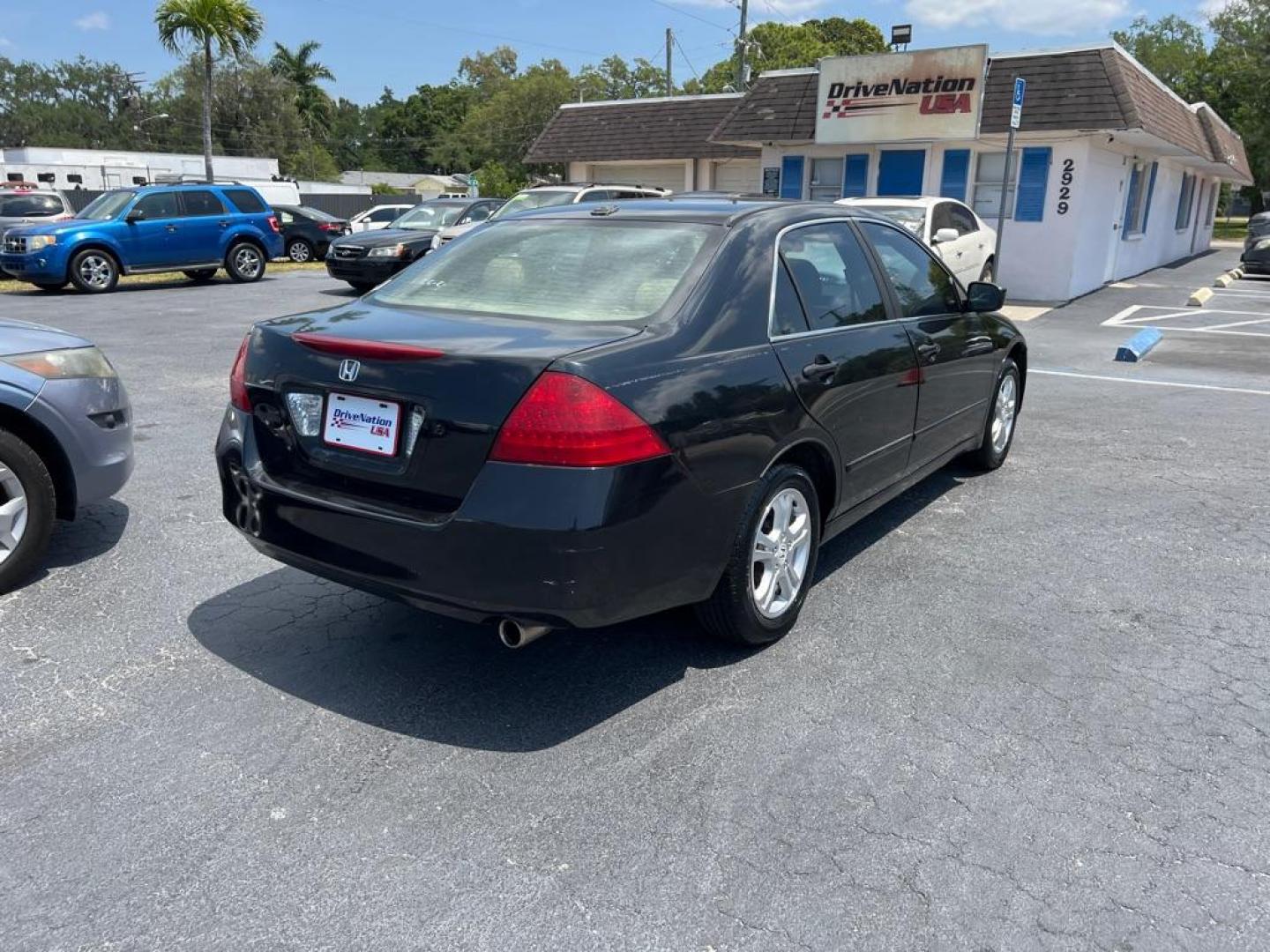 2007 BLACK HONDA ACCORD EX (1HGCM56857A) with an 2.4L engine, Automatic transmission, located at 2929 9th St. West, Bradenton, 34205, (941) 242-2810, 27.473591, -82.570679 - Photo#7