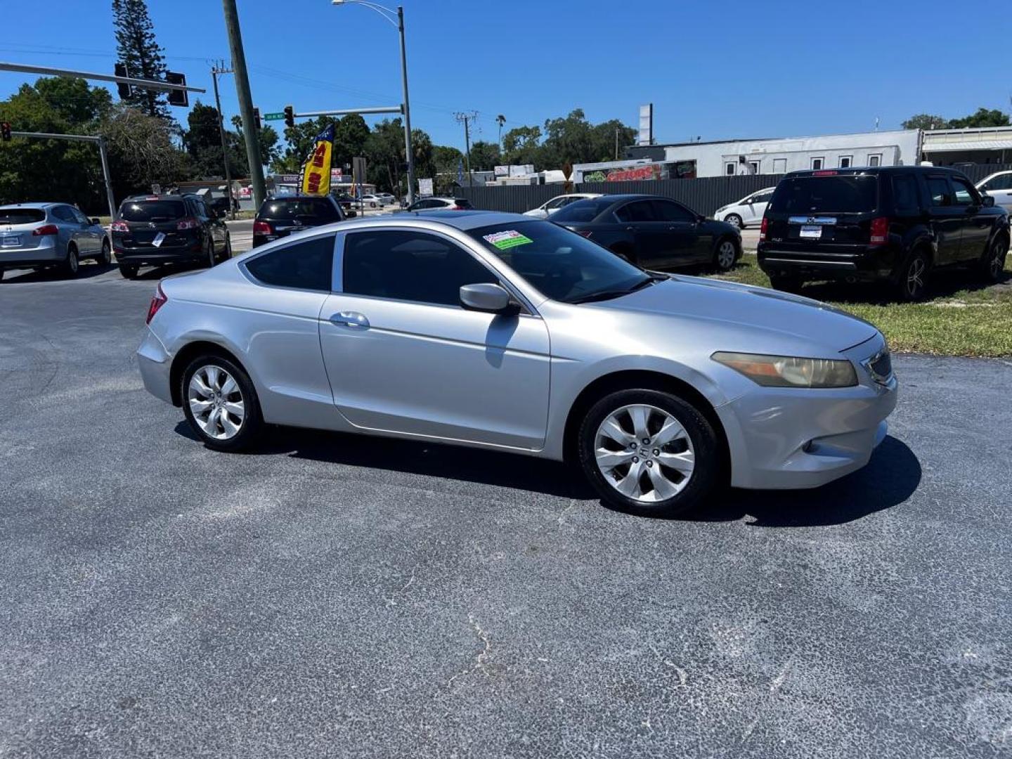 2008 SILVER HONDA ACCORD EXL (1HGCS22858A) with an 3.5L engine, Automatic transmission, located at 2929 9th St. West, Bradenton, 34205, (941) 242-2810, 27.473591, -82.570679 - Photo#1