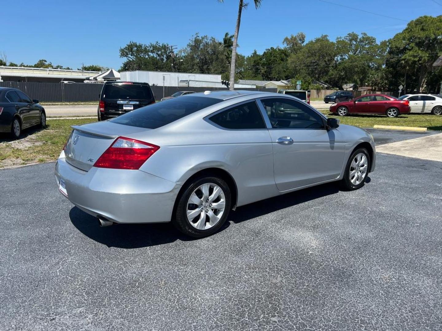 2008 SILVER HONDA ACCORD EXL (1HGCS22858A) with an 3.5L engine, Automatic transmission, located at 2929 9th St. West, Bradenton, 34205, (941) 242-2810, 27.473591, -82.570679 - Photo#7