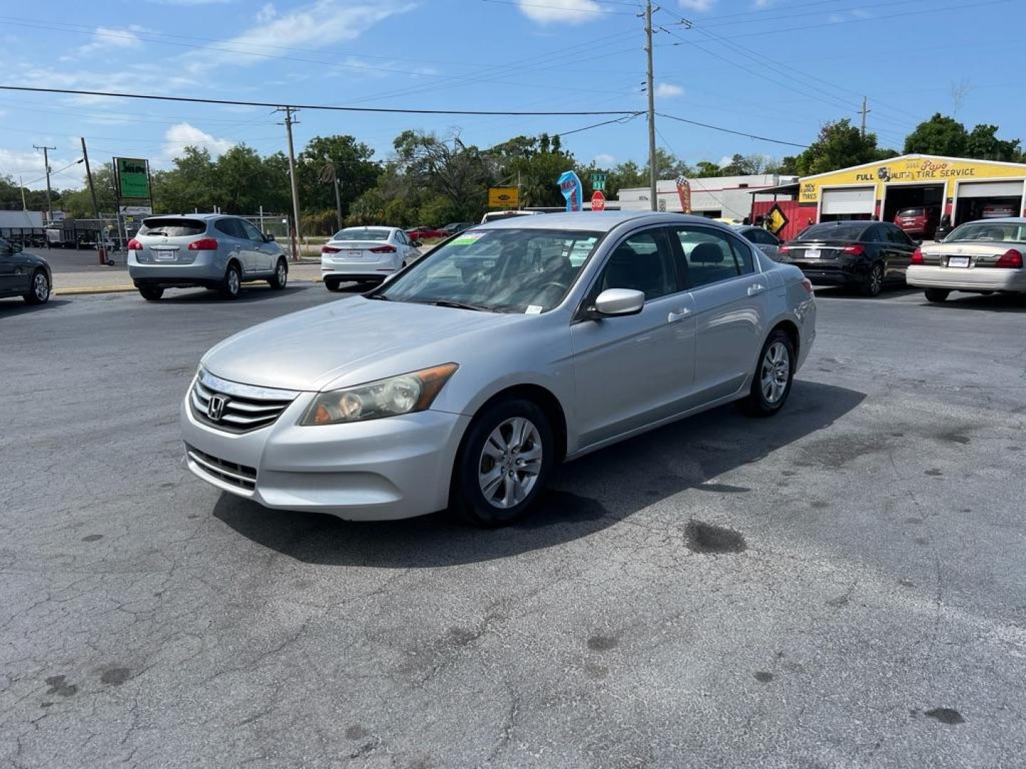 2012 SILVER HONDA ACCORD SE (1HGCP2F60CA) with an 2.4L engine, Automatic transmission, located at 2929 9th St. West, Bradenton, 34205, (941) 242-2810, 27.473591, -82.570679 - Photo#4