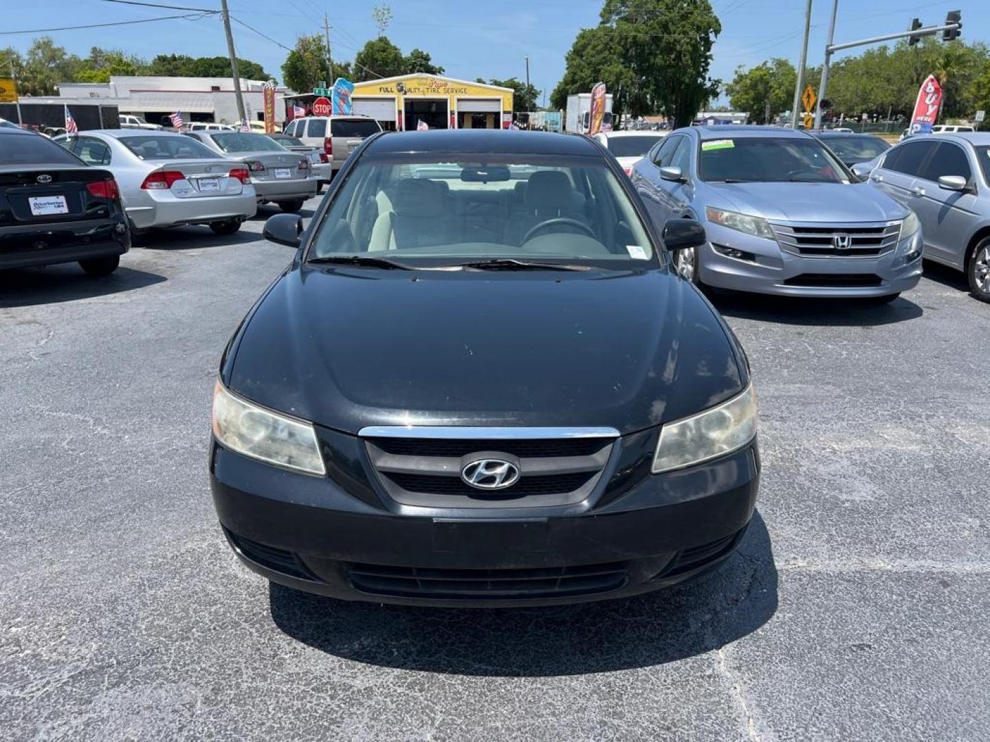 2007 BLACK HYUNDAI SONATA GLS (5NPET46C77H) with an 2.4L engine, Automatic transmission, located at 2929 9th St. West, Bradenton, 34205, (941) 242-2810, 27.473591, -82.570679 - Photo#2