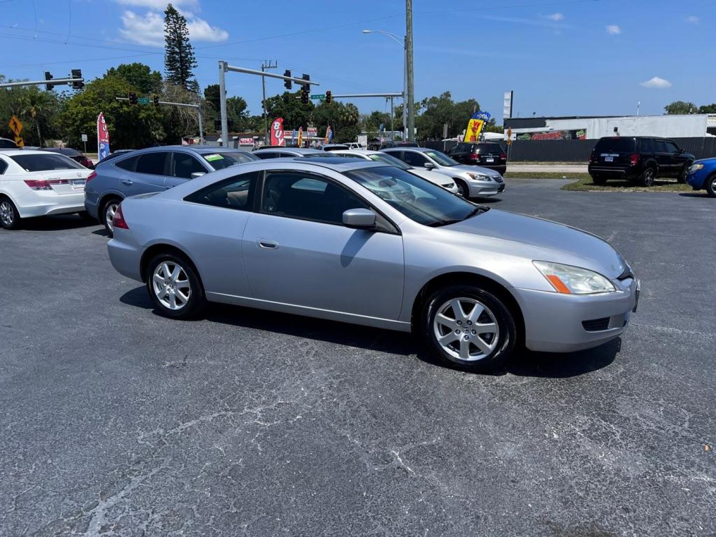 2005 SILVER HONDA ACCORD SE (1HGCM82485A) with an 3.0L engine, Automatic transmission, located at 2929 9th St. West, Bradenton, 34205, (941) 242-2810, 27.473591, -82.570679 - Photo#1