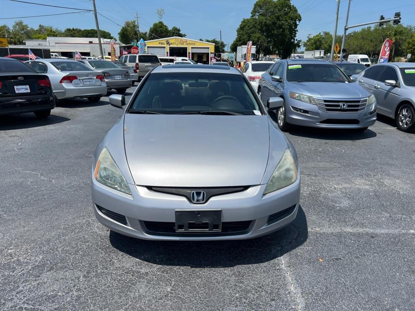 2005 SILVER HONDA ACCORD SE (1HGCM82485A) with an 3.0L engine, Automatic transmission, located at 2929 9th St. West, Bradenton, 34205, (941) 242-2810, 27.473591, -82.570679 - Photo#3