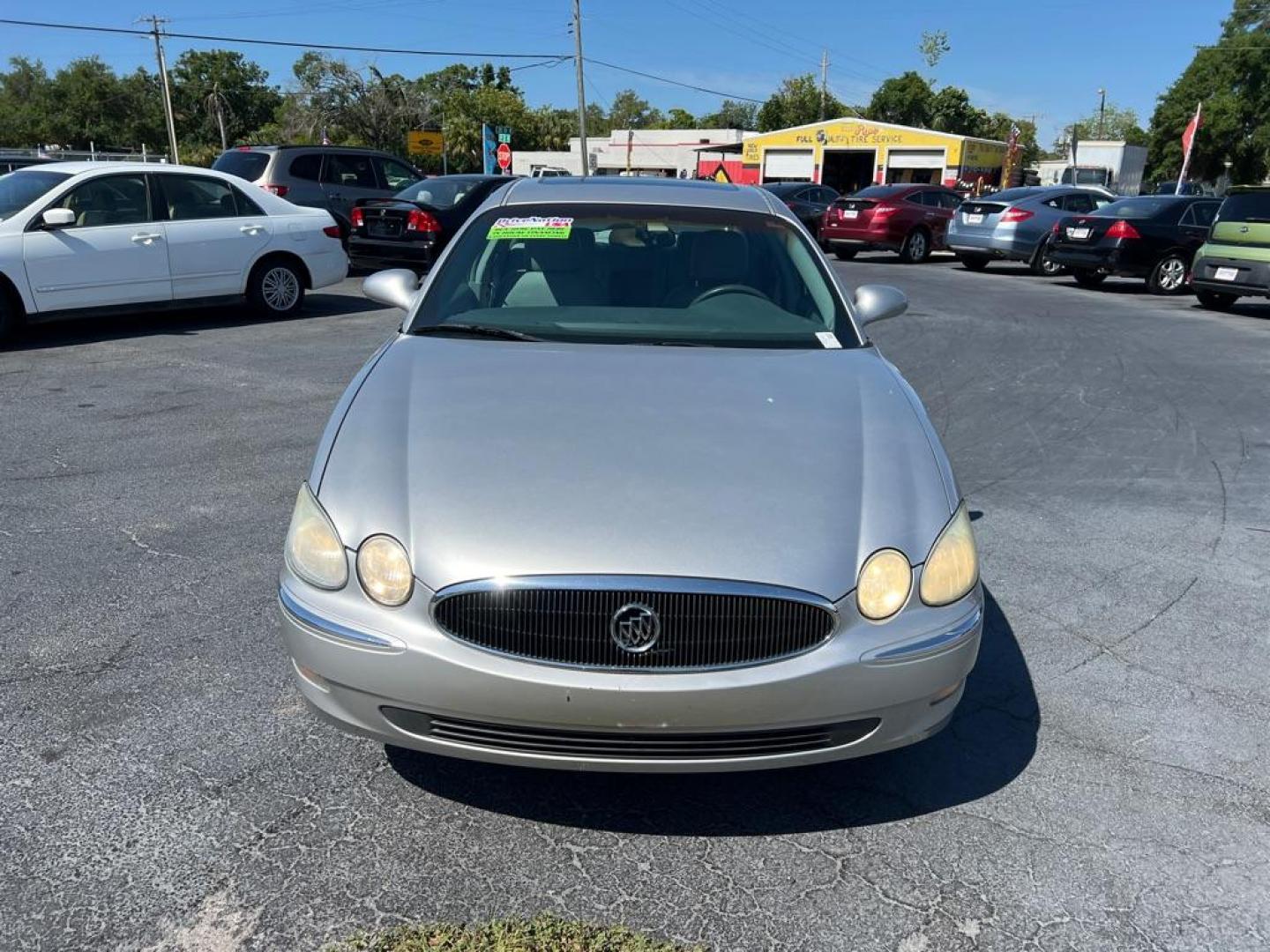 2006 SILVER BUICK LACROSSE CXL (2G4WD582161) with an 3.8L engine, Automatic transmission, located at 2929 9th St. West, Bradenton, 34205, (941) 242-2810, 27.473591, -82.570679 - Photo#3