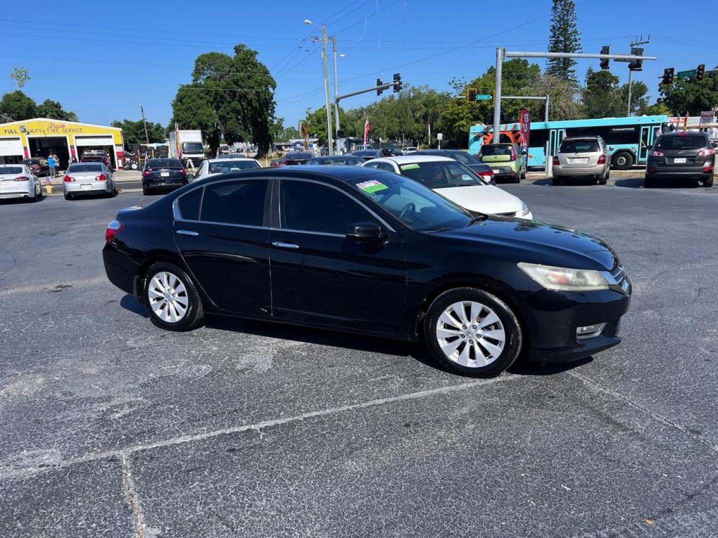 2013 BLACK HONDA ACCORD EXL (1HGCR2F89DA) with an 2.4L engine, Continuously Variable transmission, located at 2929 9th St. West, Bradenton, 34205, (941) 242-2810, 27.473591, -82.570679 - Photo#1