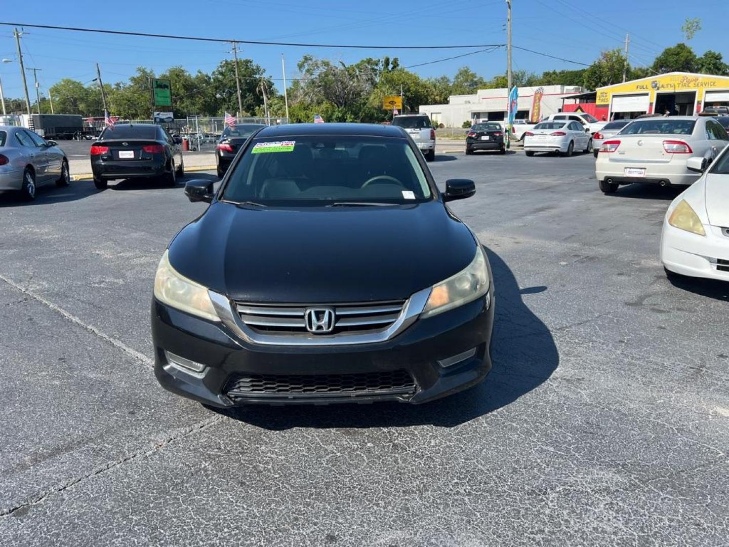 2013 BLACK HONDA ACCORD EXL (1HGCR2F89DA) with an 2.4L engine, Continuously Variable transmission, located at 2929 9th St. West, Bradenton, 34205, (941) 242-2810, 27.473591, -82.570679 - Photo#2