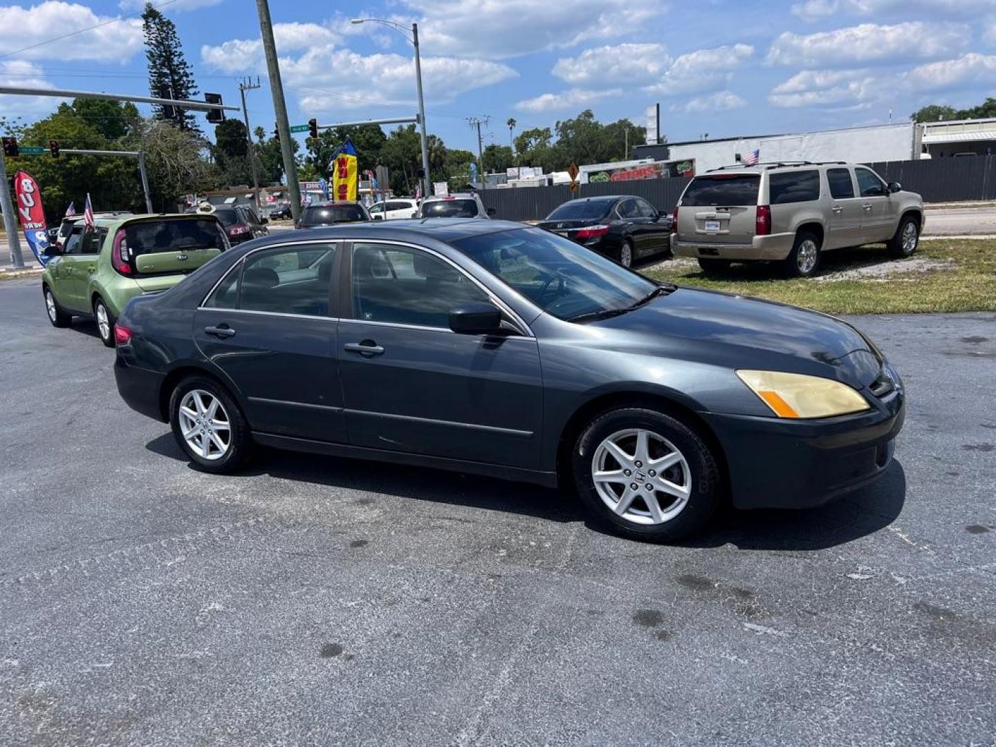 2005 GRAY HONDA ACCORD EX (1HGCM56895A) with an 2.4L engine, Automatic transmission, located at 2929 9th St. West, Bradenton, 34205, (941) 242-2810, 27.473591, -82.570679 - Photo#0