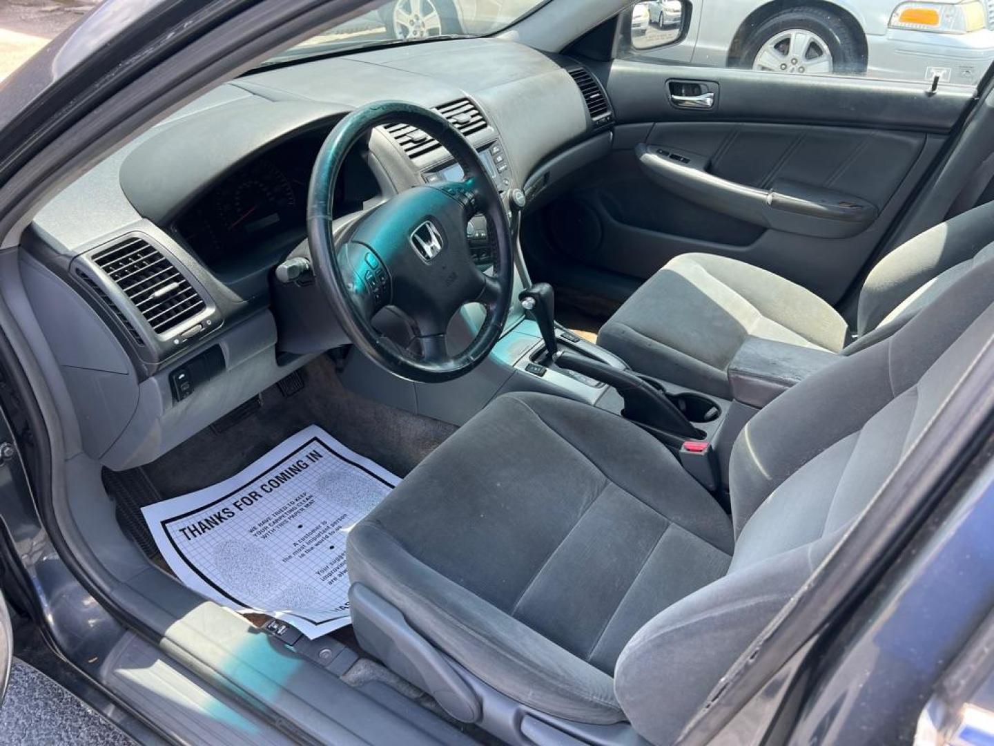 2005 GRAY HONDA ACCORD EX (1HGCM56895A) with an 2.4L engine, Automatic transmission, located at 2929 9th St. West, Bradenton, 34205, (941) 242-2810, 27.473591, -82.570679 - Photo#10