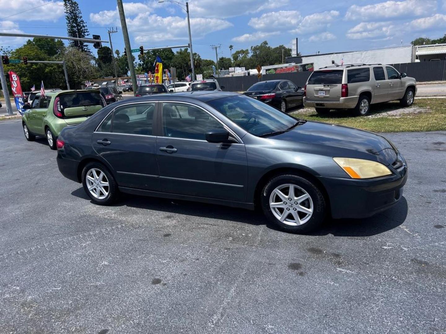 2005 GRAY HONDA ACCORD EX (1HGCM56895A) with an 2.4L engine, Automatic transmission, located at 2929 9th St. West, Bradenton, 34205, (941) 242-2810, 27.473591, -82.570679 - Photo#1