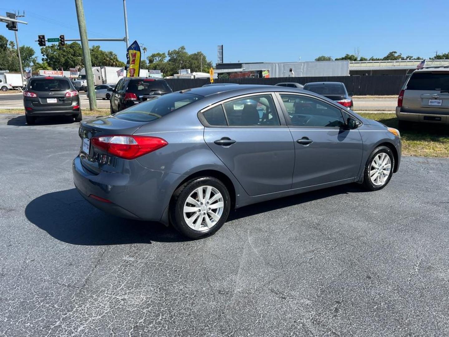 2014 BLUE KIA FORTE LX (KNAFX4A66E5) with an 1.8L engine, Automatic transmission, located at 2929 9th St. West, Bradenton, 34205, (941) 242-2810, 27.473591, -82.570679 - Photo#8