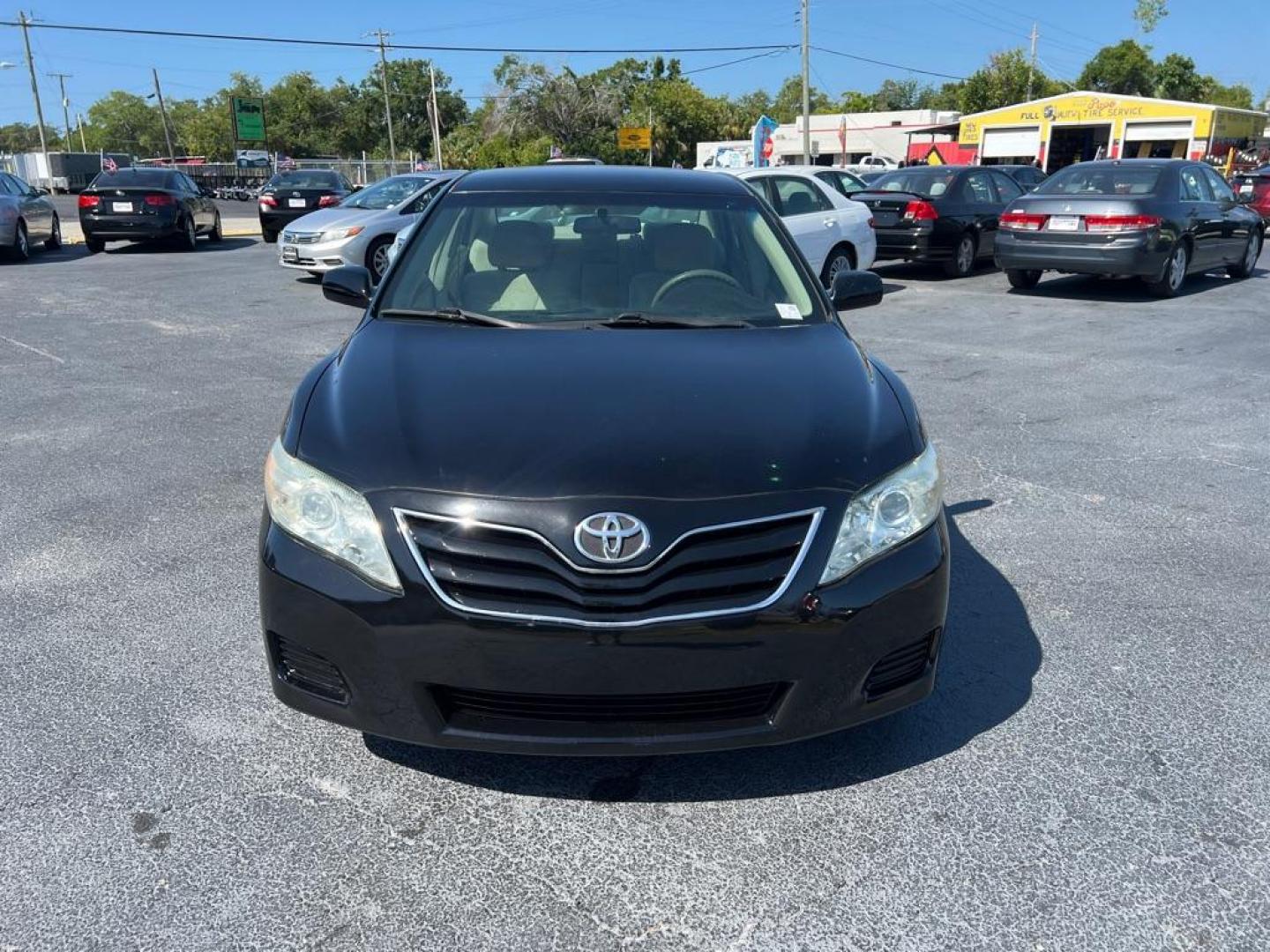 2011 BLACK TOYOTA CAMRY SE (4T1BF3EK6BU) with an 2.5L engine, Automatic transmission, located at 2929 9th St. West, Bradenton, 34205, (941) 242-2810, 27.473591, -82.570679 - Photo#2