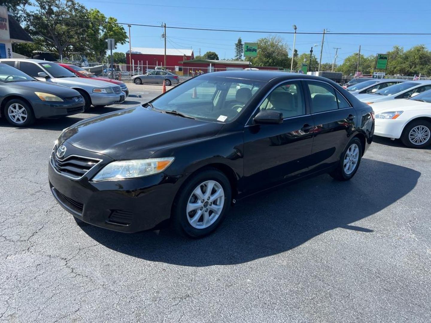 2011 BLACK TOYOTA CAMRY SE (4T1BF3EK6BU) with an 2.5L engine, Automatic transmission, located at 2929 9th St. West, Bradenton, 34205, (941) 242-2810, 27.473591, -82.570679 - Photo#3