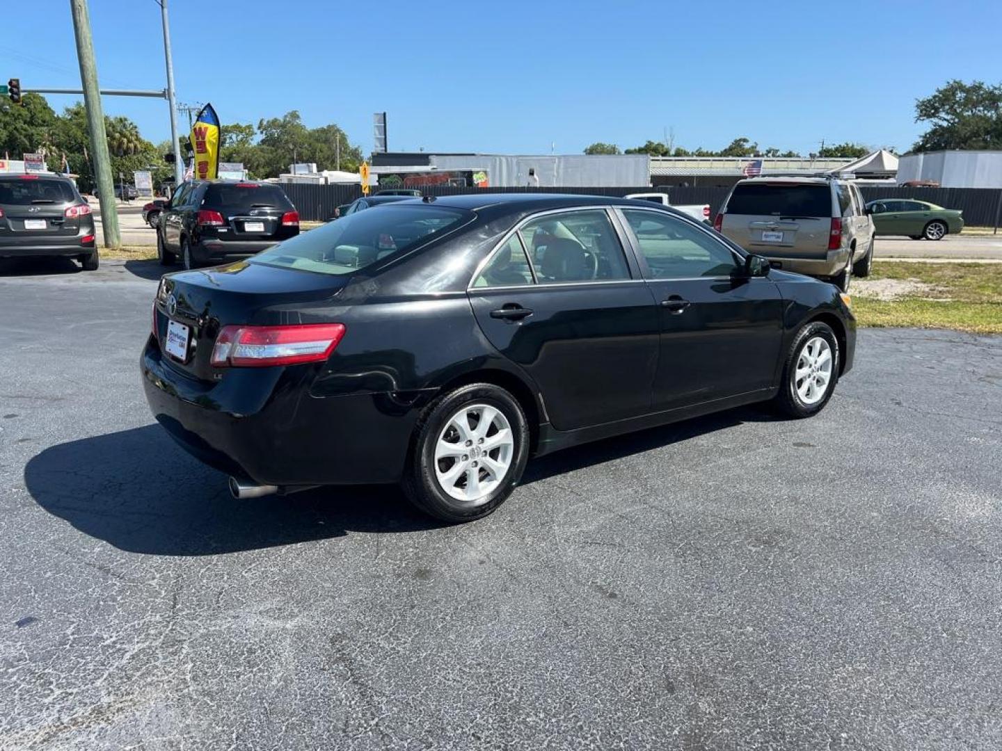 2011 BLACK TOYOTA CAMRY SE (4T1BF3EK6BU) with an 2.5L engine, Automatic transmission, located at 2929 9th St. West, Bradenton, 34205, (941) 242-2810, 27.473591, -82.570679 - Photo#6