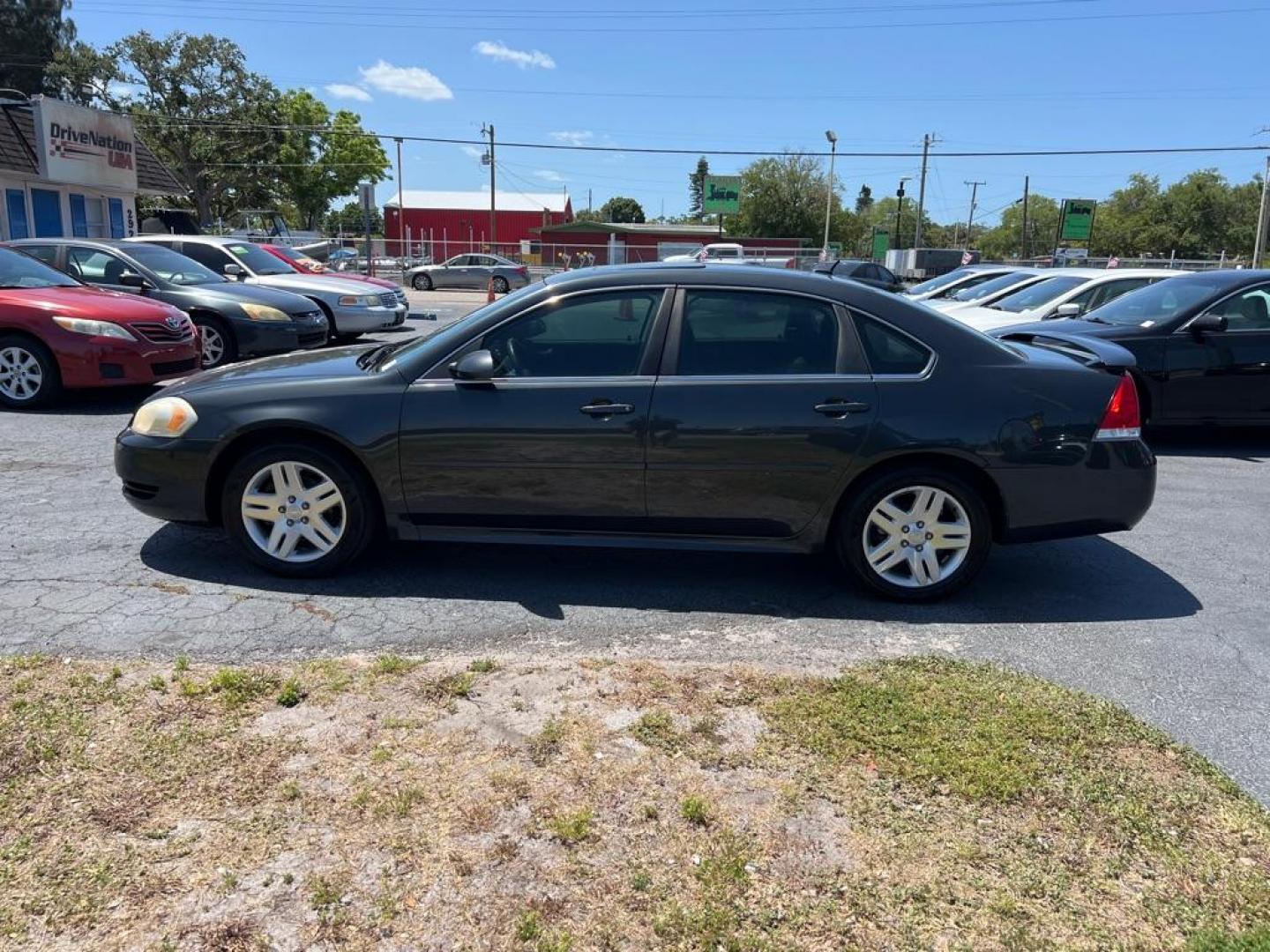 2013 BLACK CHEVROLET IMPALA LT (2G1WG5E37D1) with an 3.6L engine, Automatic transmission, located at 2929 9th St. West, Bradenton, 34205, (941) 242-2810, 27.473591, -82.570679 - Photo#4