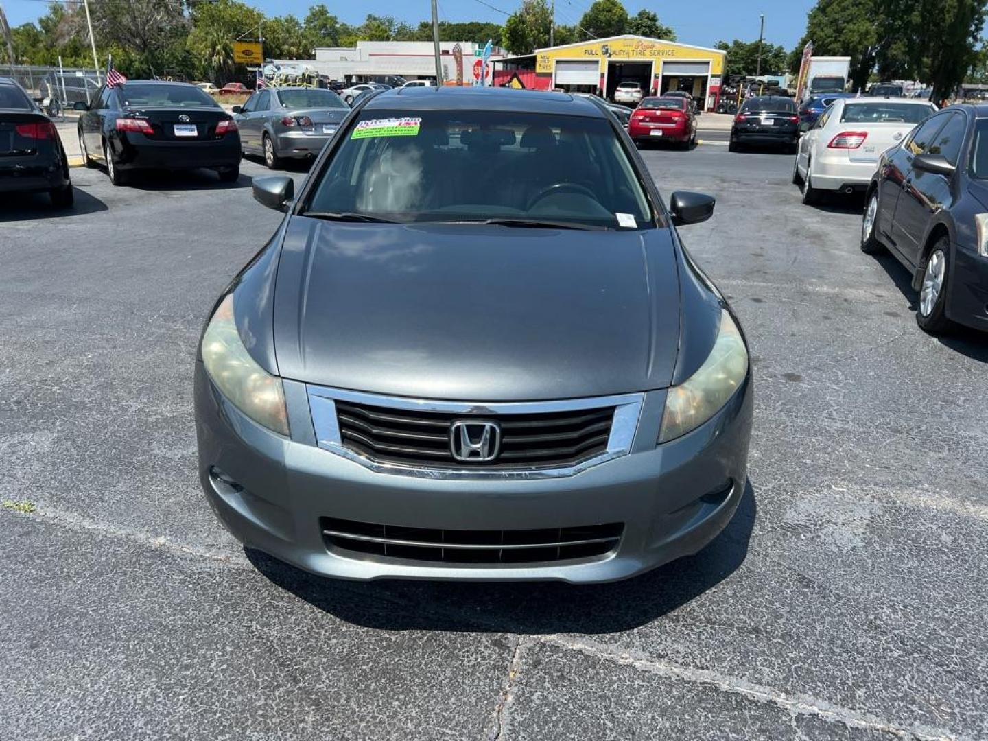 2009 GRAY HONDA ACCORD EXL (1HGCP36839A) with an 3.5L engine, Automatic transmission, located at 2929 9th St. West, Bradenton, 34205, (941) 242-2810, 27.473591, -82.570679 - Photo#2