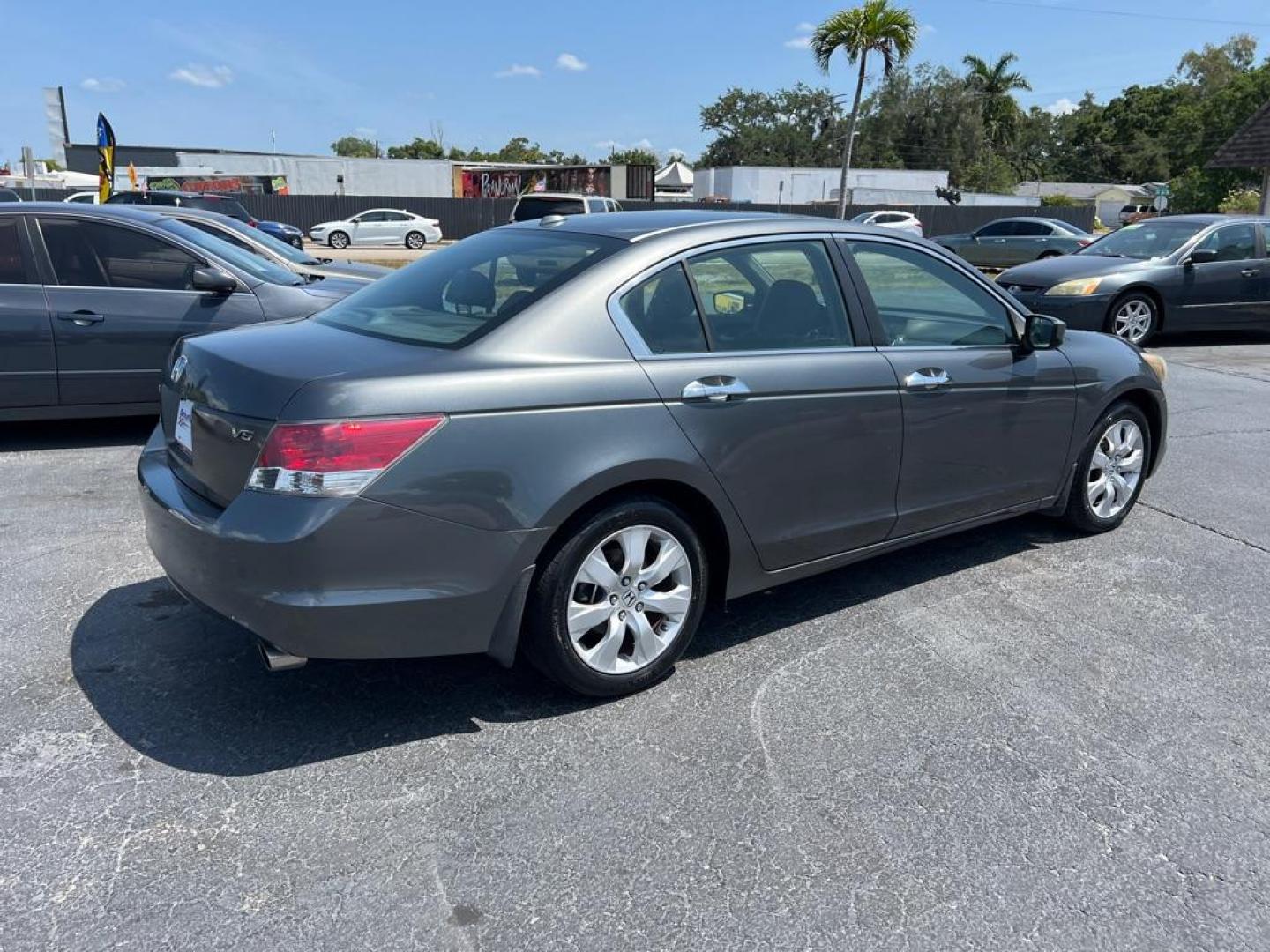 2009 GRAY HONDA ACCORD EXL (1HGCP36839A) with an 3.5L engine, Automatic transmission, located at 2929 9th St. West, Bradenton, 34205, (941) 242-2810, 27.473591, -82.570679 - Photo#6