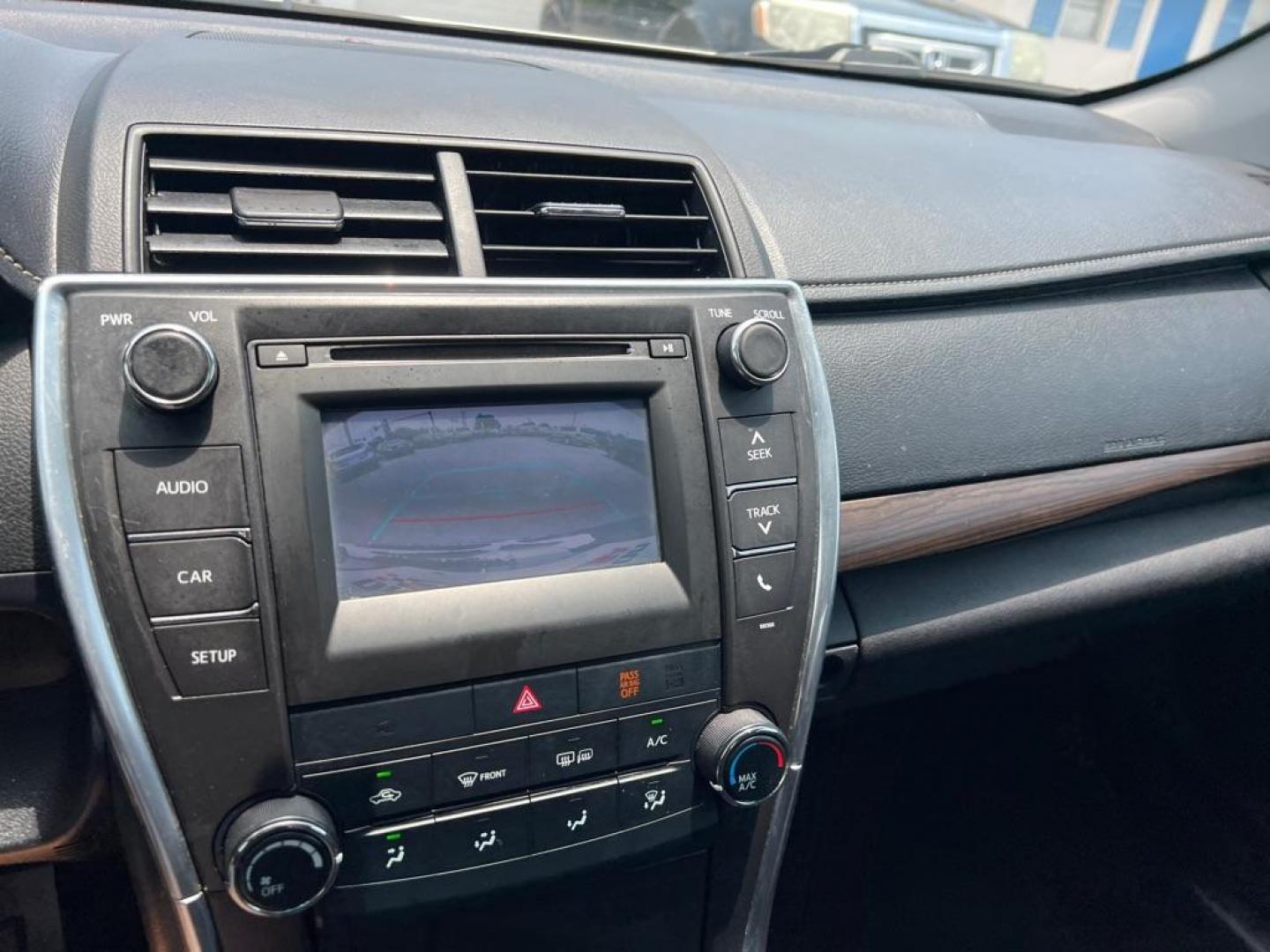 2015 SILVER TOYOTA CAMRY LE (4T1BF1FK5FU) with an 2.5L engine, Automatic transmission, located at 2929 9th St. West, Bradenton, 34205, (941) 242-2810, 27.473591, -82.570679 - Thanks for inquring into DriveNation USA! All vehicles listed can be viewed at www.drivenationusa.com for vehicle history reports and additonal info. We cannot quote any terms such as down payments or monthly payments without an application. You can apply directly at www.drivenationusa.com or by con - Photo#13