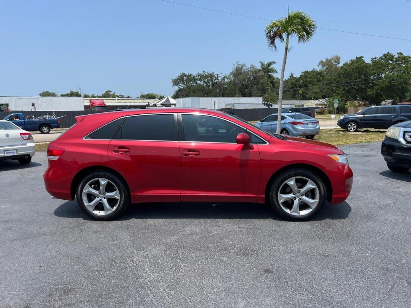 2012 RED TOYOTA VENZA LE (4T3ZK3BB7CU) with an 3.5L engine, Automatic transmission, located at 2929 9th St. West, Bradenton, 34205, (941) 242-2810, 27.473591, -82.570679 - Photo#10