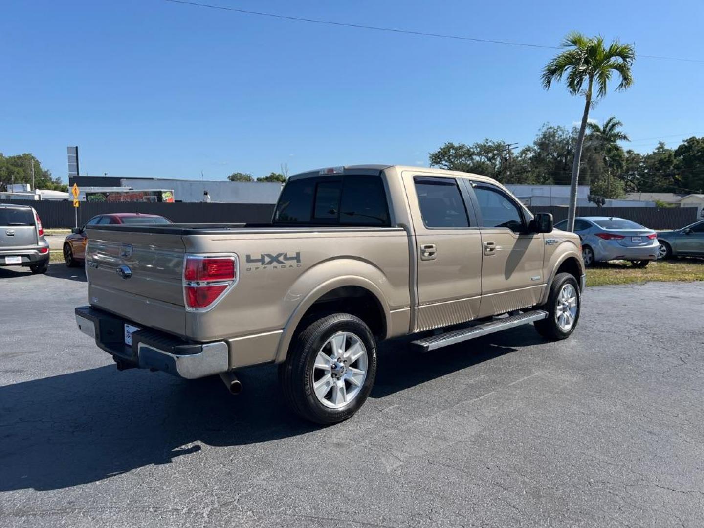 2013 TAN FORD F150 SUPERCREW (1FTFW1ET2DF) with an 3.5L engine, Automatic transmission, located at 2929 9th St. West, Bradenton, 34205, (941) 242-2810, 27.473591, -82.570679 - Thanks for inquring into DriveNation USA! All vehicles listed can be viewed at www.drivenationusa.com for vehicle history reports and additonal info. We cannot quote any terms such as down payments or monthly payments without an application. You can apply directly at www.drivenationusa.com or by con - Photo#6