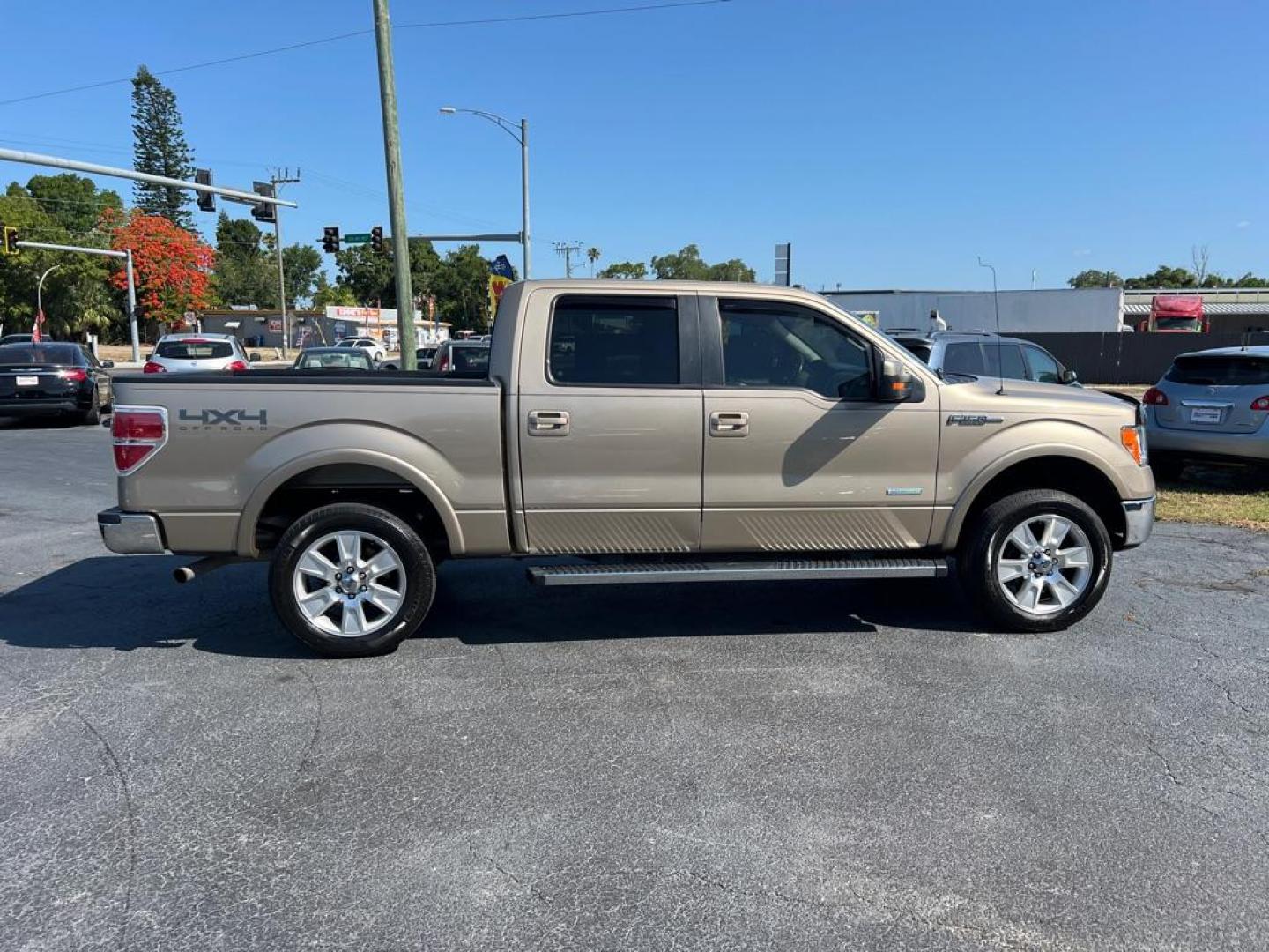 2013 TAN FORD F150 SUPERCREW (1FTFW1ET2DF) with an 3.5L engine, Automatic transmission, located at 2929 9th St. West, Bradenton, 34205, (941) 242-2810, 27.473591, -82.570679 - Thanks for inquring into DriveNation USA! All vehicles listed can be viewed at www.drivenationusa.com for vehicle history reports and additonal info. We cannot quote any terms such as down payments or monthly payments without an application. You can apply directly at www.drivenationusa.com or by con - Photo#7