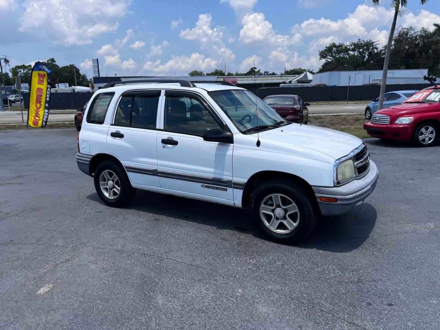 2004 WHITE CHEVROLET TRACKER (2CNBE134646) with an 2.5L engine, Automatic transmission, located at 2929 9th St. West, Bradenton, 34205, (941) 242-2810, 27.473591, -82.570679 - Thanks for inquring into DriveNation USA! All vehicles listed can be viewed at www.drivenationusa.com for vehicle history reports and additonal info. We cannot quote any terms such as down payments or monthly payments without an application. You can apply directly at www.drivenationusa.com or by con - Photo#0