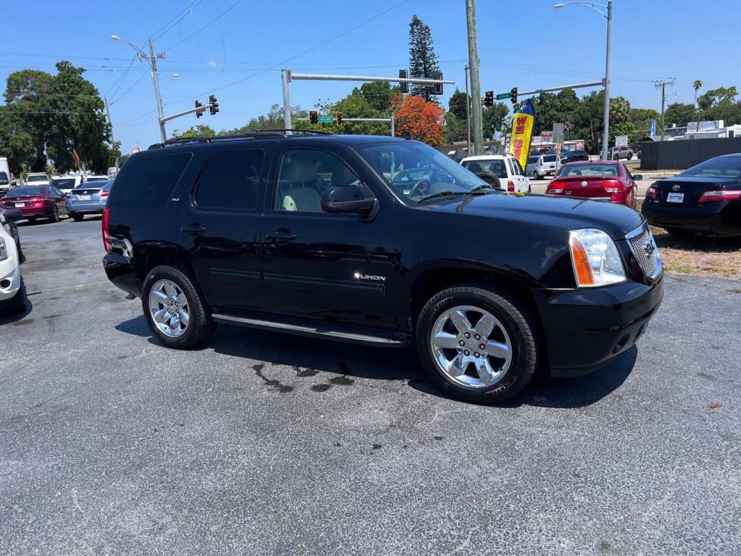 2013 BLACK GMC YUKON SLT (1GKS1CE04DR) with an 5.3L engine, Automatic transmission, located at 2929 9th St. West, Bradenton, 34205, (941) 242-2810, 27.473591, -82.570679 - Thanks for inquring into DriveNation USA! All vehicles listed can be viewed at www.drivenationusa.com for vehicle history reports and additonal info. We cannot quote any terms such as down payments or monthly payments without an application. You can apply directly at www.drivenationusa.com or by con - Photo#2