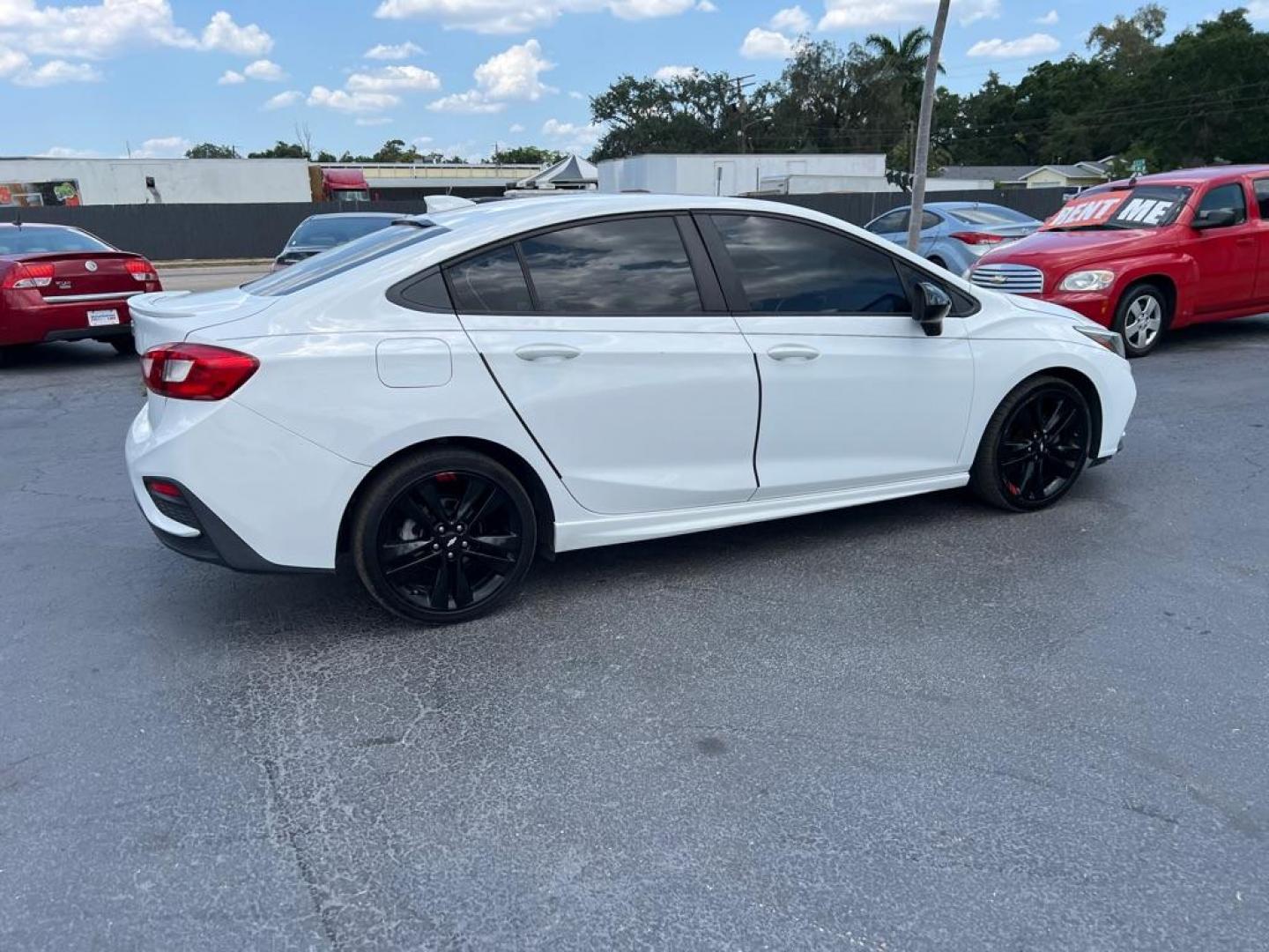 2018 WHITE CHEVROLET CRUZE LT (1G1BE5SM1J7) with an 1.4L engine, Automatic transmission, located at 2929 9th St. West, Bradenton, 34205, (941) 242-2810, 27.473591, -82.570679 - Thanks for inquring into DriveNation USA! All vehicles listed can be viewed at www.drivenationusa.com for vehicle history reports and additonal info. We cannot quote any terms such as down payments or monthly payments without an application. You can apply directly at www.drivenationusa.com or by con - Photo#7