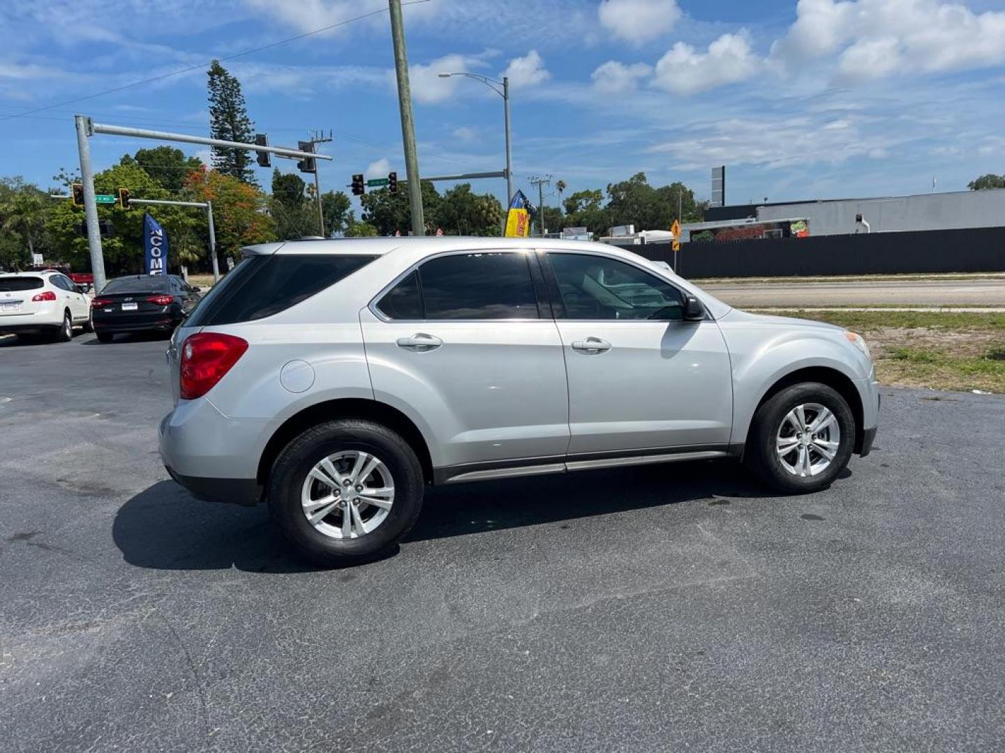 2015 SILVER CHEVROLET EQUINOX LS (2GNALAEKXF1) with an 2.4L engine, Automatic transmission, located at 2929 9th St. West, Bradenton, 34205, (941) 242-2810, 27.473591, -82.570679 - Thanks for inquring into DriveNation USA! All vehicles listed can be viewed at www.drivenationusa.com for vehicle history reports and additonal info. We cannot quote any terms such as down payments or monthly payments without an application. You can apply directly at www.drivenationusa.com or by con - Photo#7