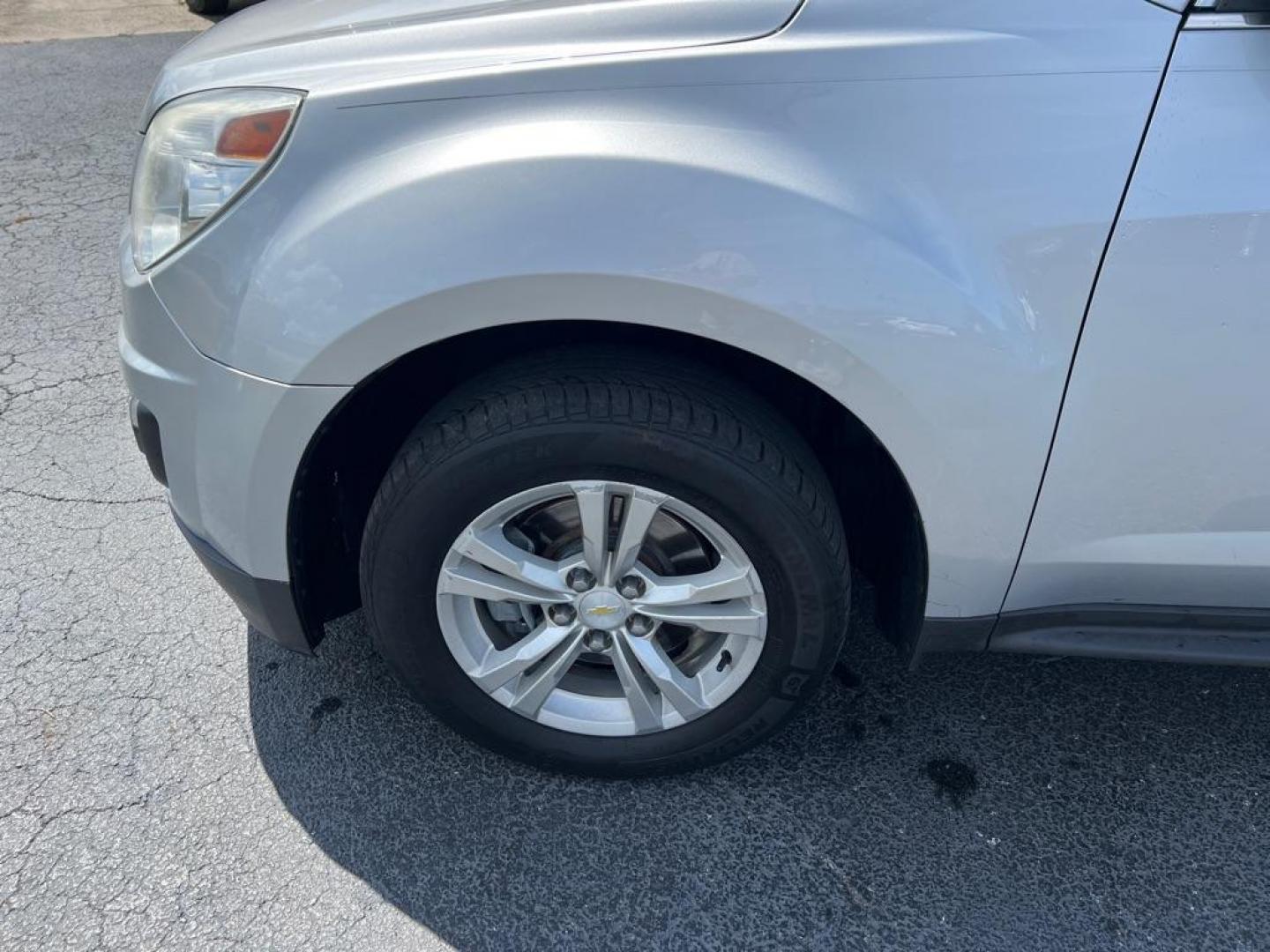 2015 SILVER CHEVROLET EQUINOX LS (2GNALAEKXF1) with an 2.4L engine, Automatic transmission, located at 2929 9th St. West, Bradenton, 34205, (941) 242-2810, 27.473591, -82.570679 - Thanks for inquring into DriveNation USA! All vehicles listed can be viewed at www.drivenationusa.com for vehicle history reports and additonal info. We cannot quote any terms such as down payments or monthly payments without an application. You can apply directly at www.drivenationusa.com or by con - Photo#8