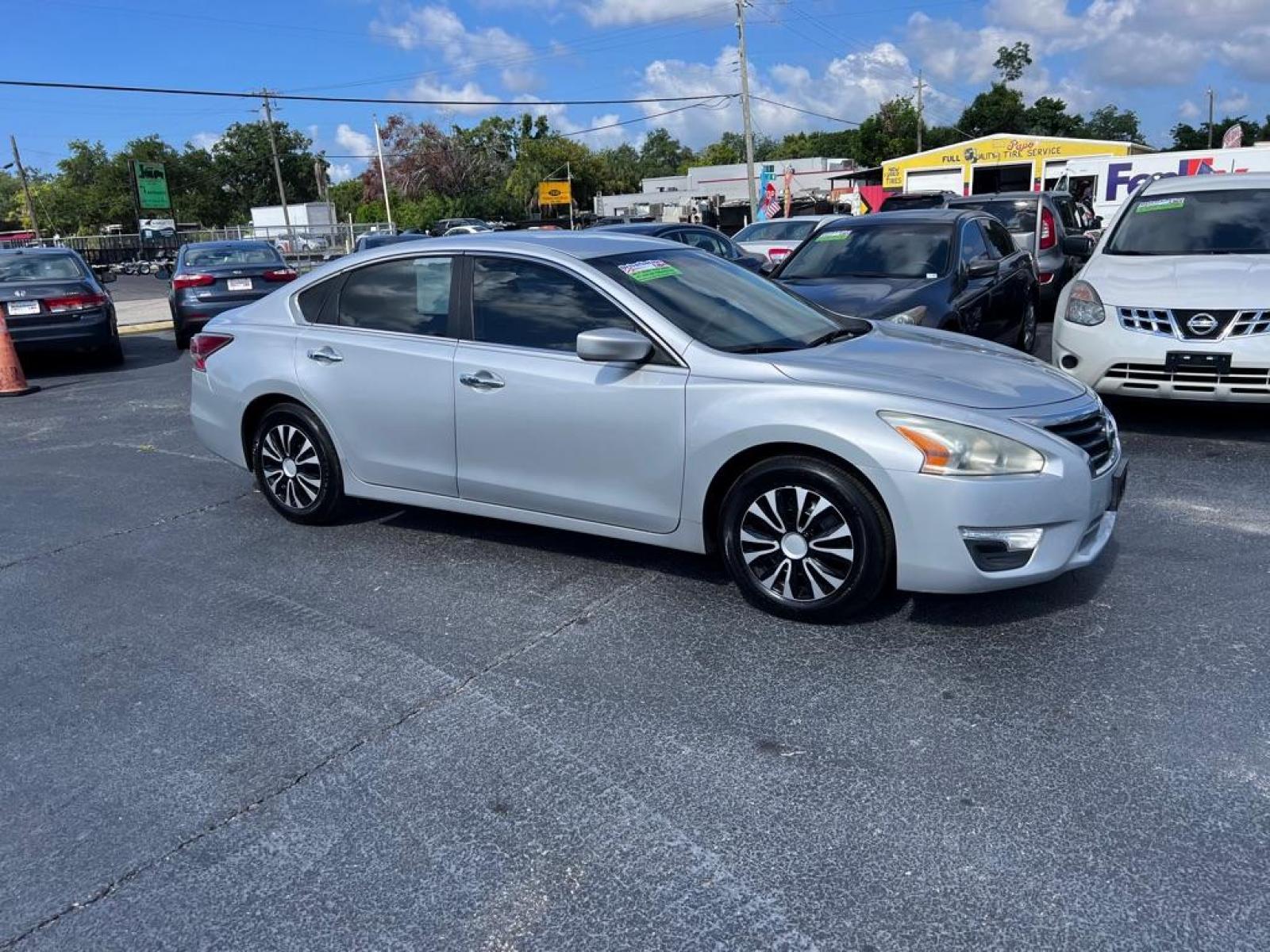 2014 SILVER NISSAN ALTIMA 2.5 (1N4AL3AP2EN) with an 2.5L engine, Continuously Variable transmission, located at 2929 9th St. West, Bradenton, 34205, (941) 242-2810, 27.473591, -82.570679 - Thanks for inquring into DriveNation USA! All vehicles listed can be viewed at www.drivenationusa.com for vehicle history reports and additonal info. We cannot quote any terms such as down payments or monthly payments without an application. You can apply directly at www.drivenationusa.com or by con - Photo #1