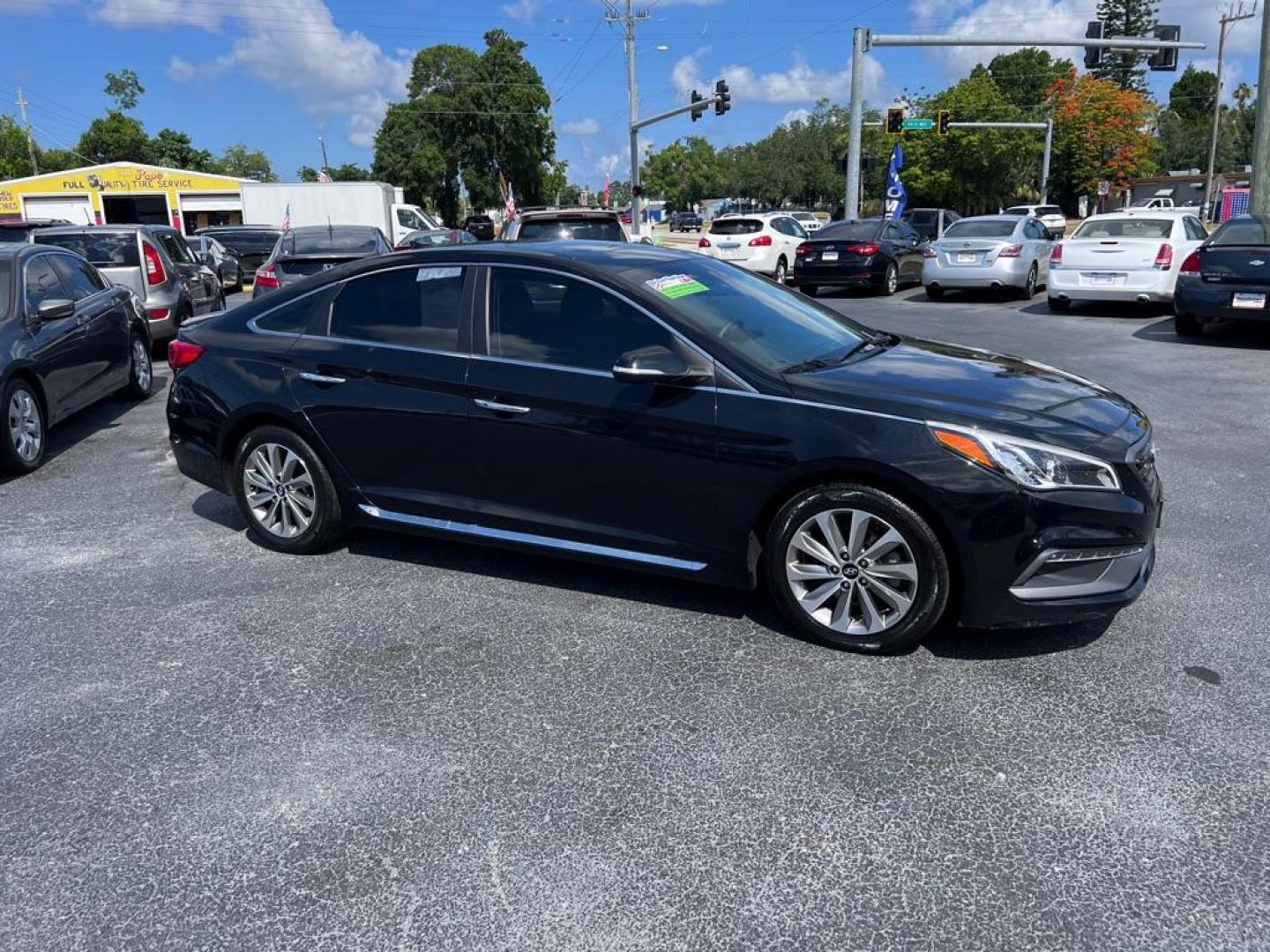 2017 BLACK HYUNDAI SONATA SPORT (5NPE34AF6HH) with an 2.4L engine, Automatic transmission, located at 2929 9th St. West, Bradenton, 34205, (941) 242-2810, 27.473591, -82.570679 - Thanks for inquring into DriveNation USA! All vehicles listed can be viewed at www.drivenationusa.com for vehicle history reports and additonal info. We cannot quote any terms such as down payments or monthly payments without an application. You can apply directly at www.drivenationusa.com or by con - Photo#2