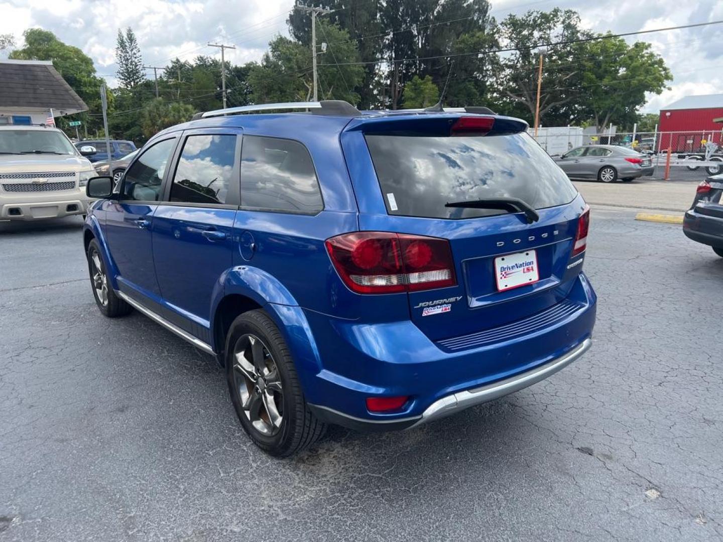 2015 BLUE DODGE JOURNEY CROSSROAD (3C4PDCGB1FT) with an 2.4L engine, Automatic transmission, located at 2929 9th St. West, Bradenton, 34205, (941) 242-2810, 27.473591, -82.570679 - Thanks for inquring into DriveNation USA! All vehicles listed can be viewed at www.drivenationusa.com for vehicle history reports and additonal info. We cannot quote any terms such as down payments or monthly payments without an application. You can apply directly at www.drivenationusa.com or by con - Photo#5